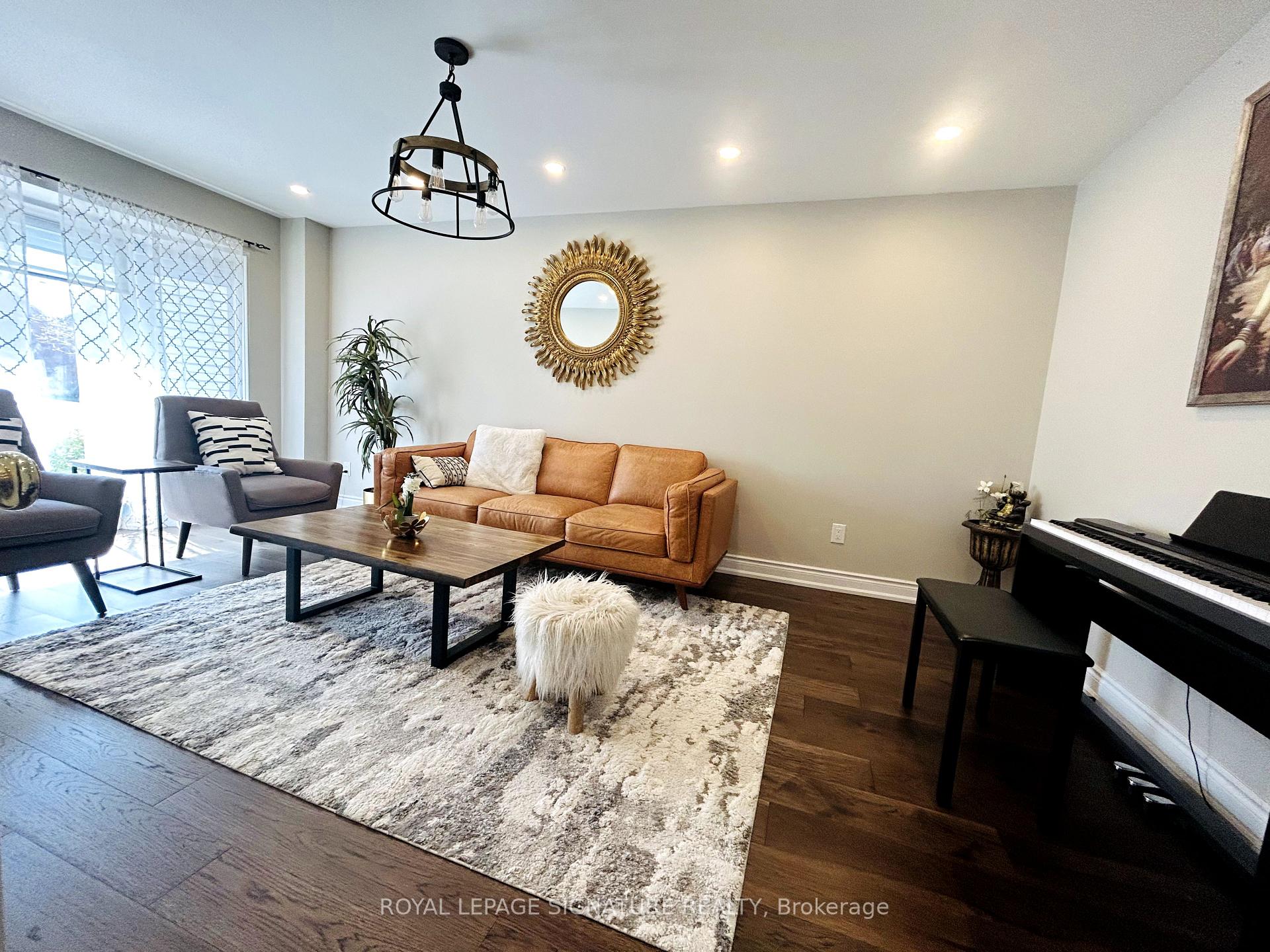 Photo 4 of Unit Upper, 2951 Kingsway Drive, Oakville, Clearview — HOMEH