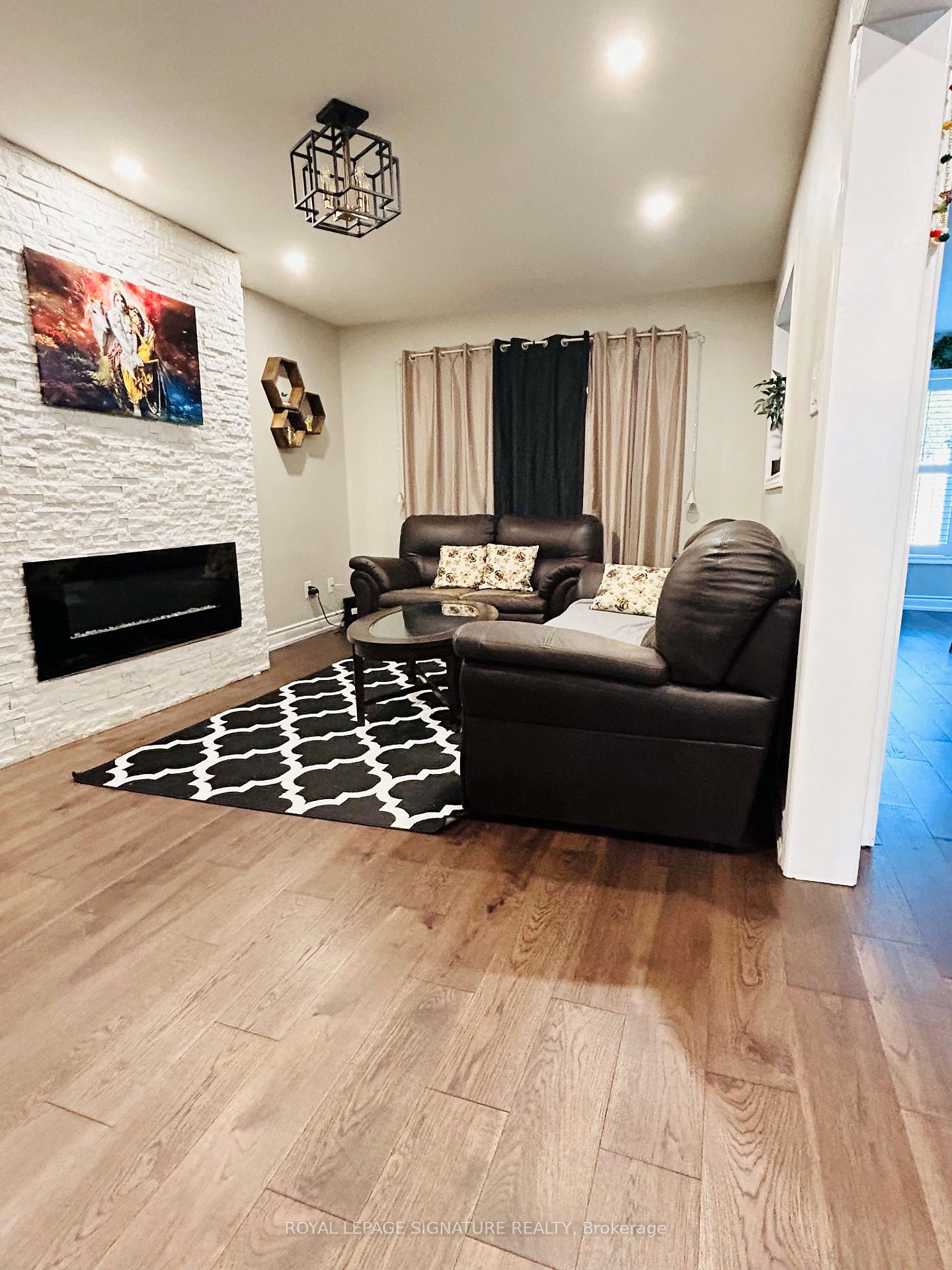 Photo 5 of Unit Upper, 2951 Kingsway Drive, Oakville, Clearview — HOMEH