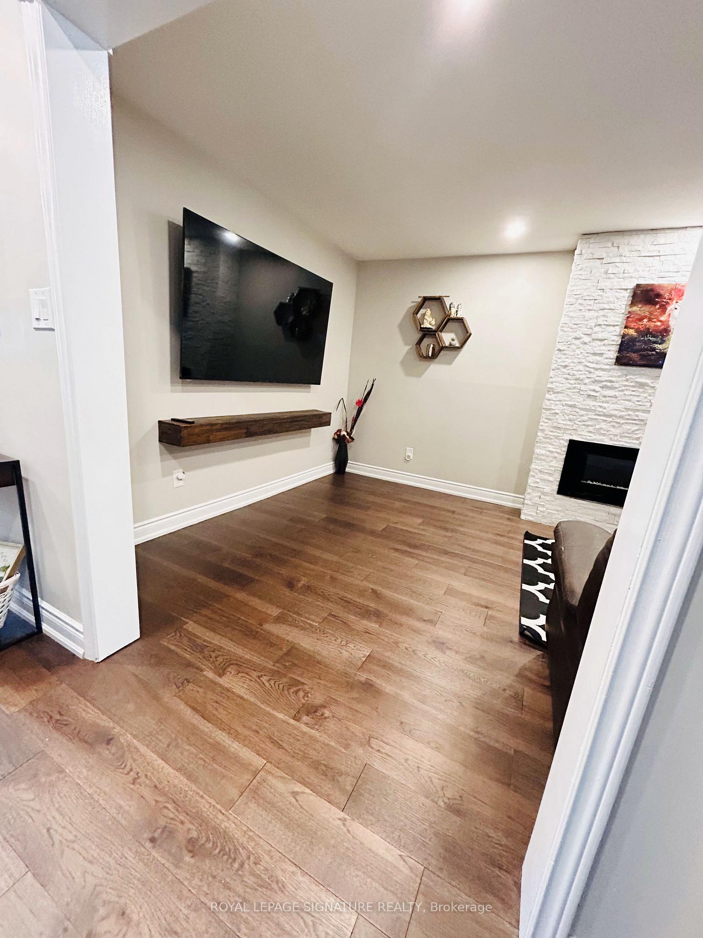 Photo 6 of Unit Upper, 2951 Kingsway Drive, Oakville, Clearview — HOMEH