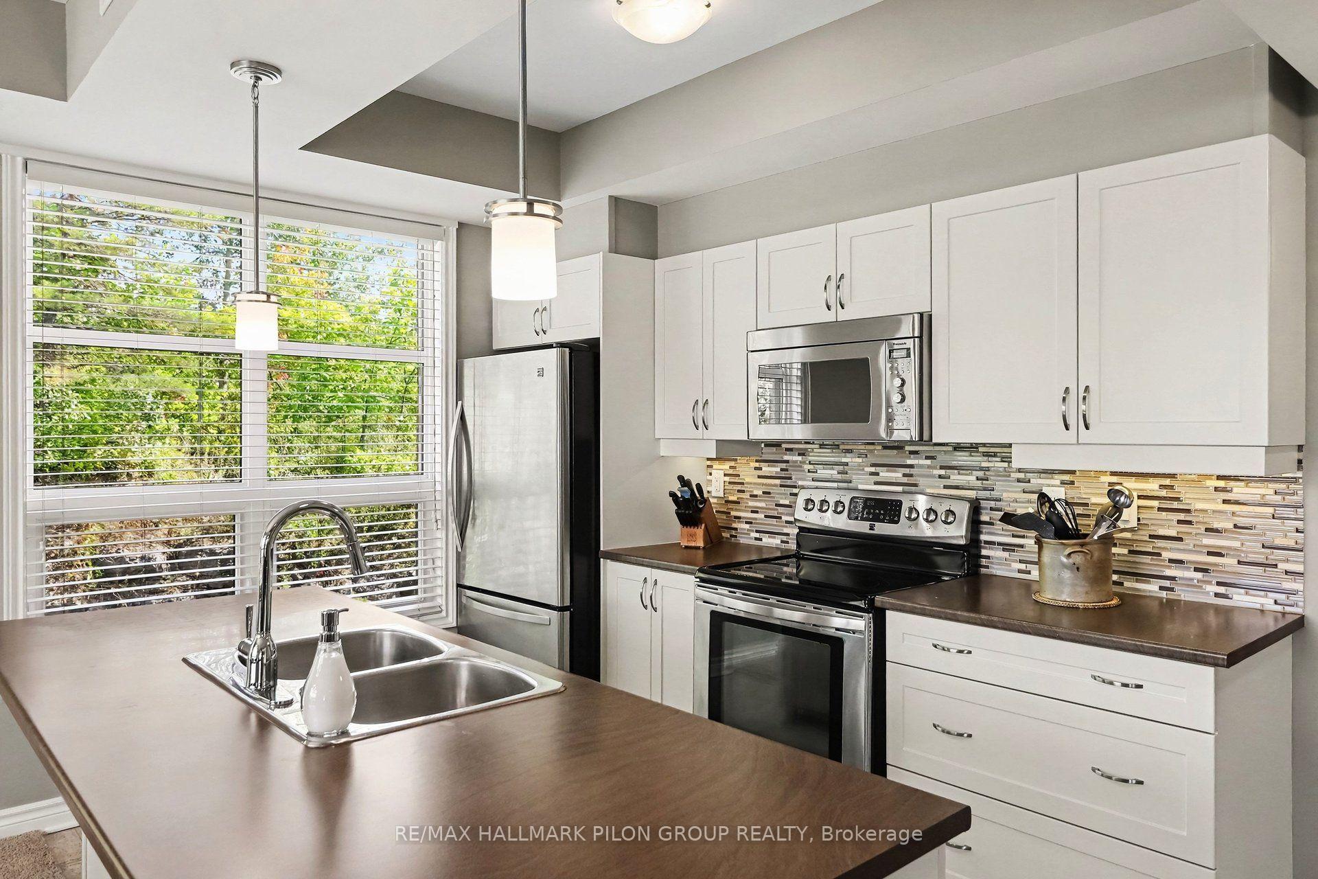 Photo 3 of Unit 301, 230 Titanium Private, Ottawa, Convent Glen North — HOMEH
