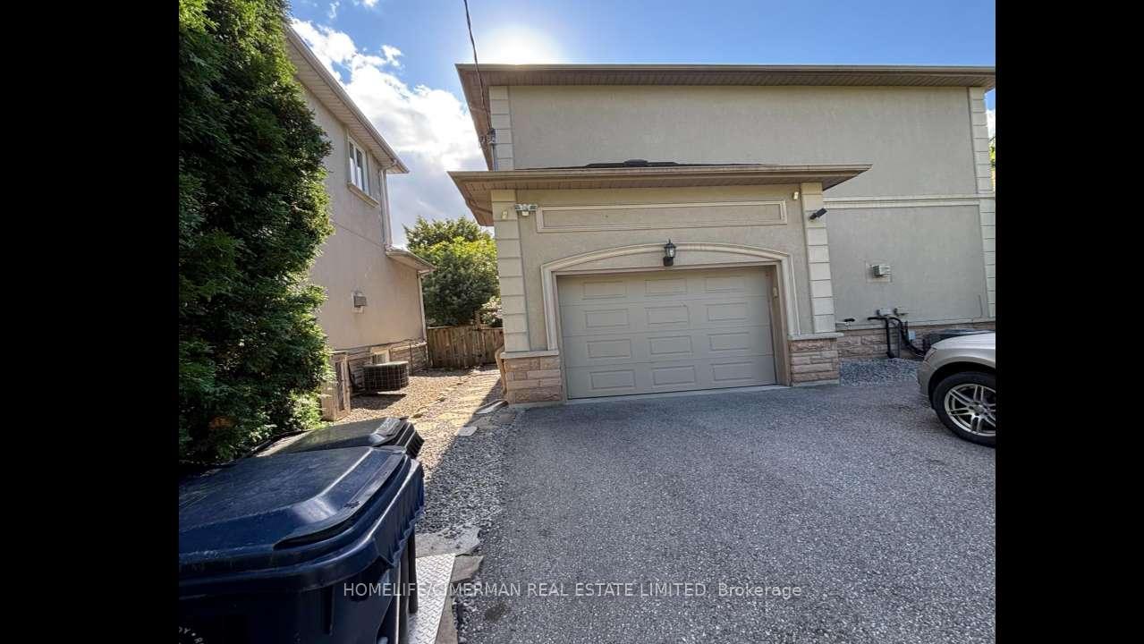 Photo 21 of 43 Riverlea Drive, Etobicoke, Humber Heights — HOMEH