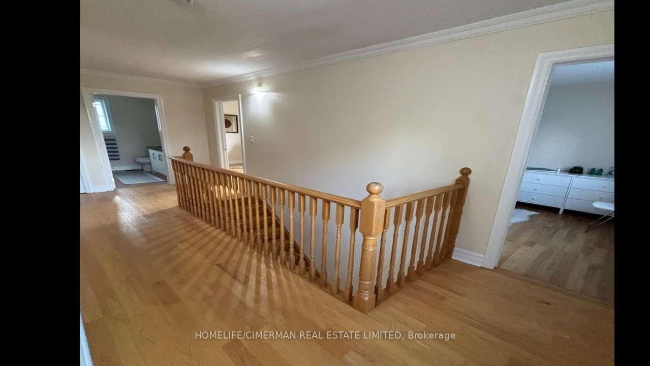 Photo 47 of 43 Riverlea Drive, Etobicoke, Humber Heights — HOMEH