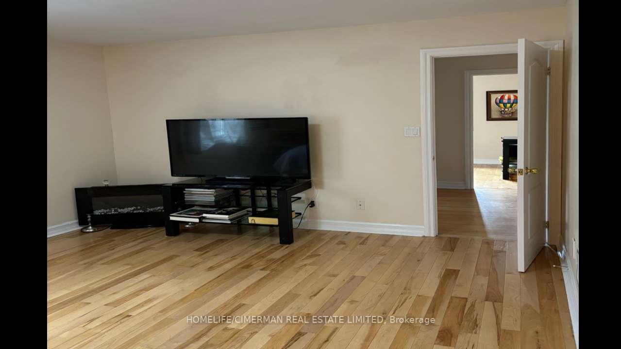 Photo 51 of 43 Riverlea Drive, Etobicoke, Humber Heights — HOMEH