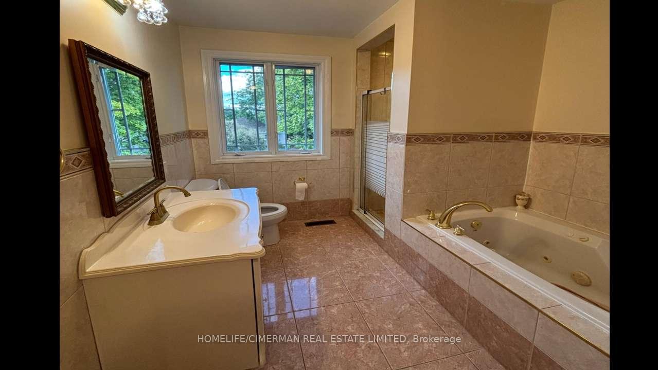 Photo 53 of 43 Riverlea Drive, Etobicoke, Humber Heights — HOMEH