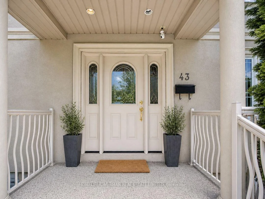 Photo 6 of 43 Riverlea Drive, Etobicoke, Humber Heights — HOMEH