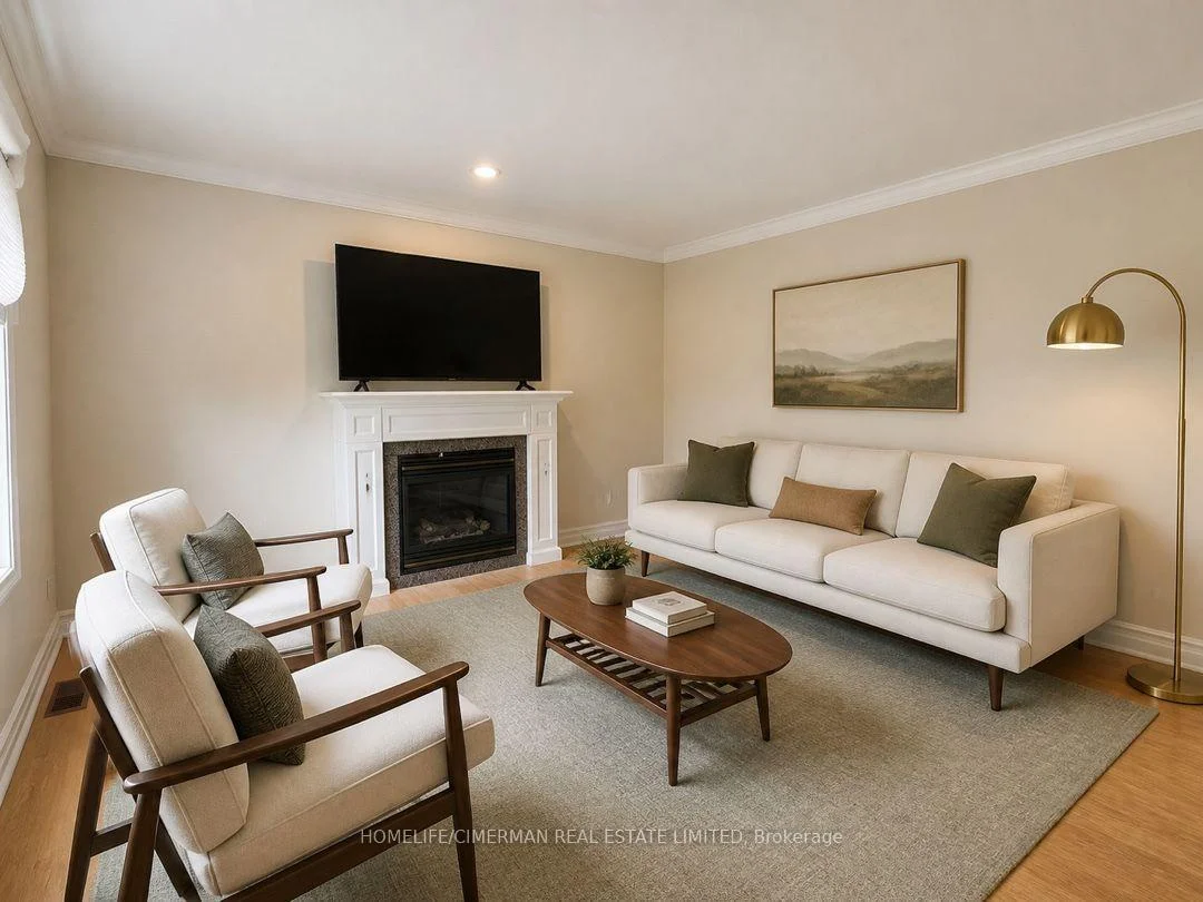 Photo 10 of 43 Riverlea Drive, Etobicoke, Humber Heights — HOMEH