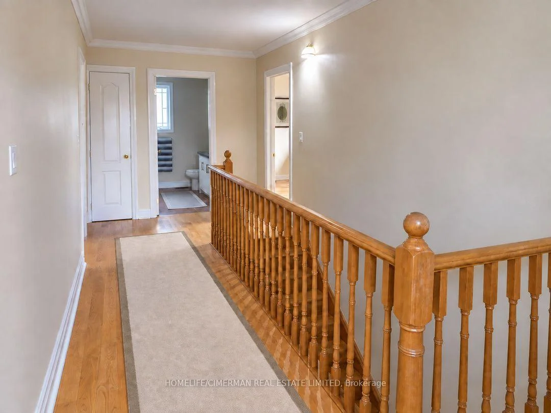 Photo 26 of 43 Riverlea Drive, Etobicoke, Humber Heights — HOMEH