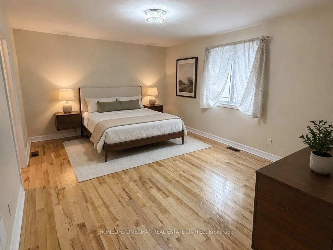 Photo 28 of 43 Riverlea Drive, Etobicoke, Humber Heights — HOMEH