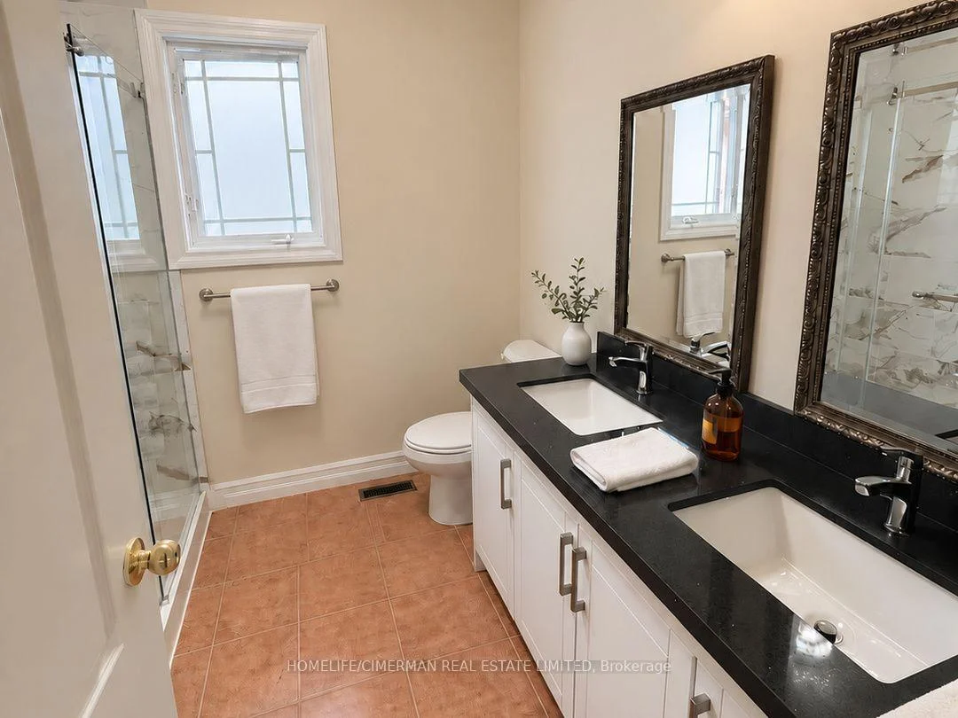 Photo 38 of 43 Riverlea Drive, Etobicoke, Humber Heights — HOMEH