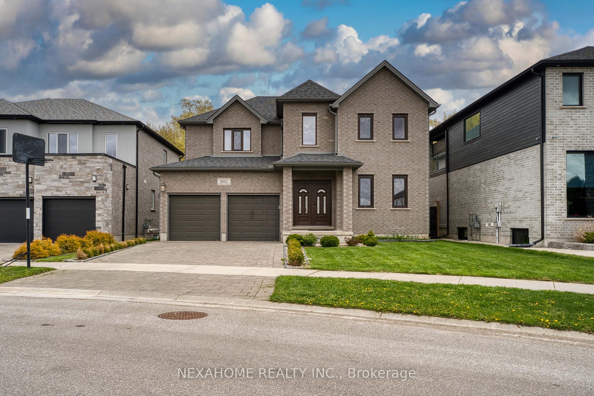 Photo 1 of 861 Zaifman Circle, London, North B — HOMEH