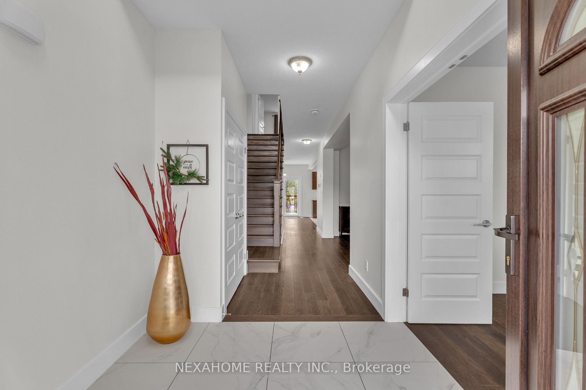 Photo 4 of 861 Zaifman Circle, London, North B — HOMEH