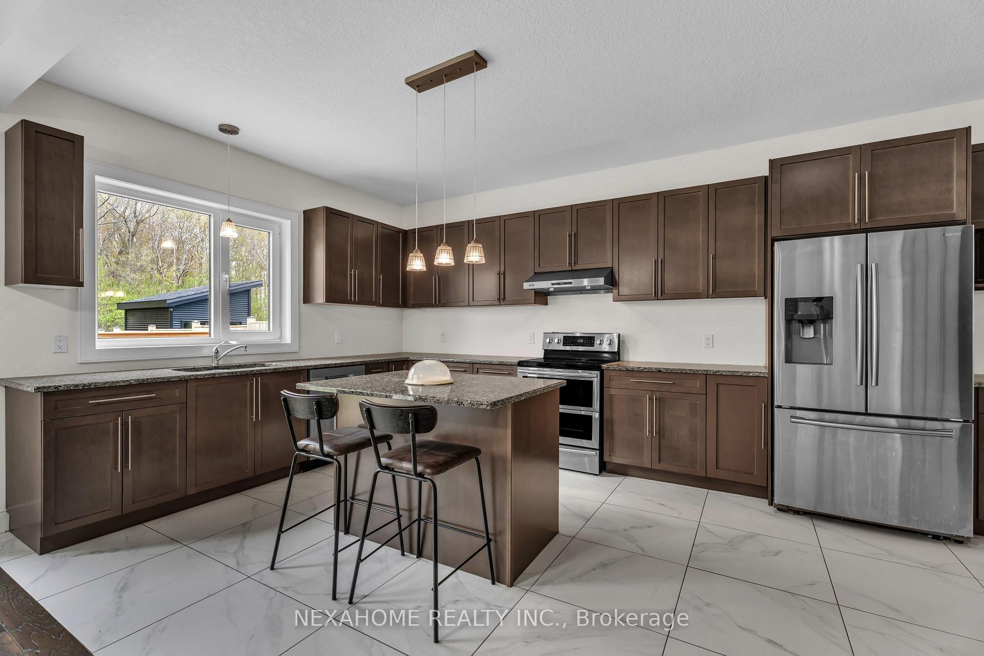 Photo 13 of 861 Zaifman Circle, London, North B — HOMEH