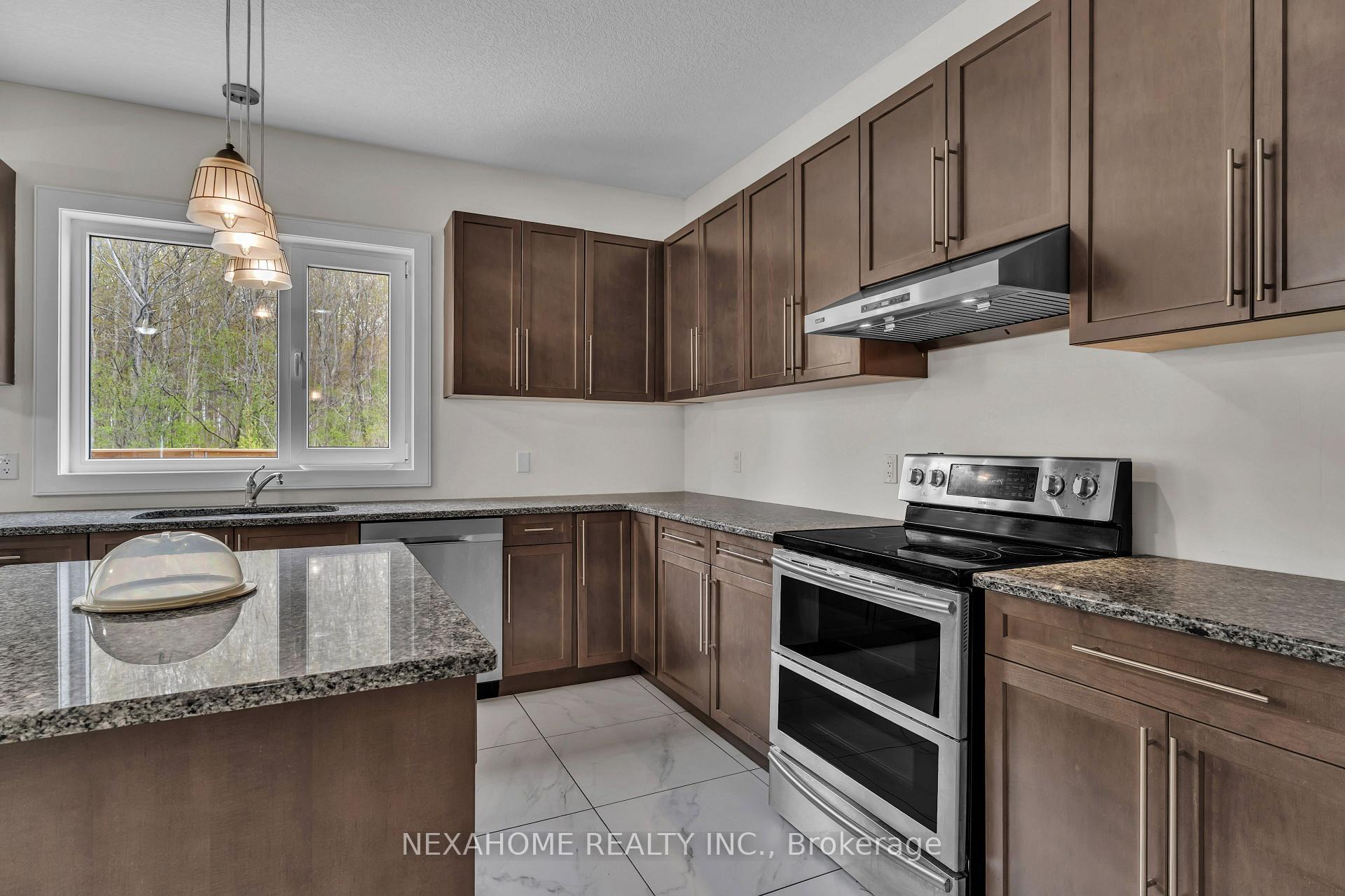 Photo 14 of 861 Zaifman Circle, London, North B — HOMEH
