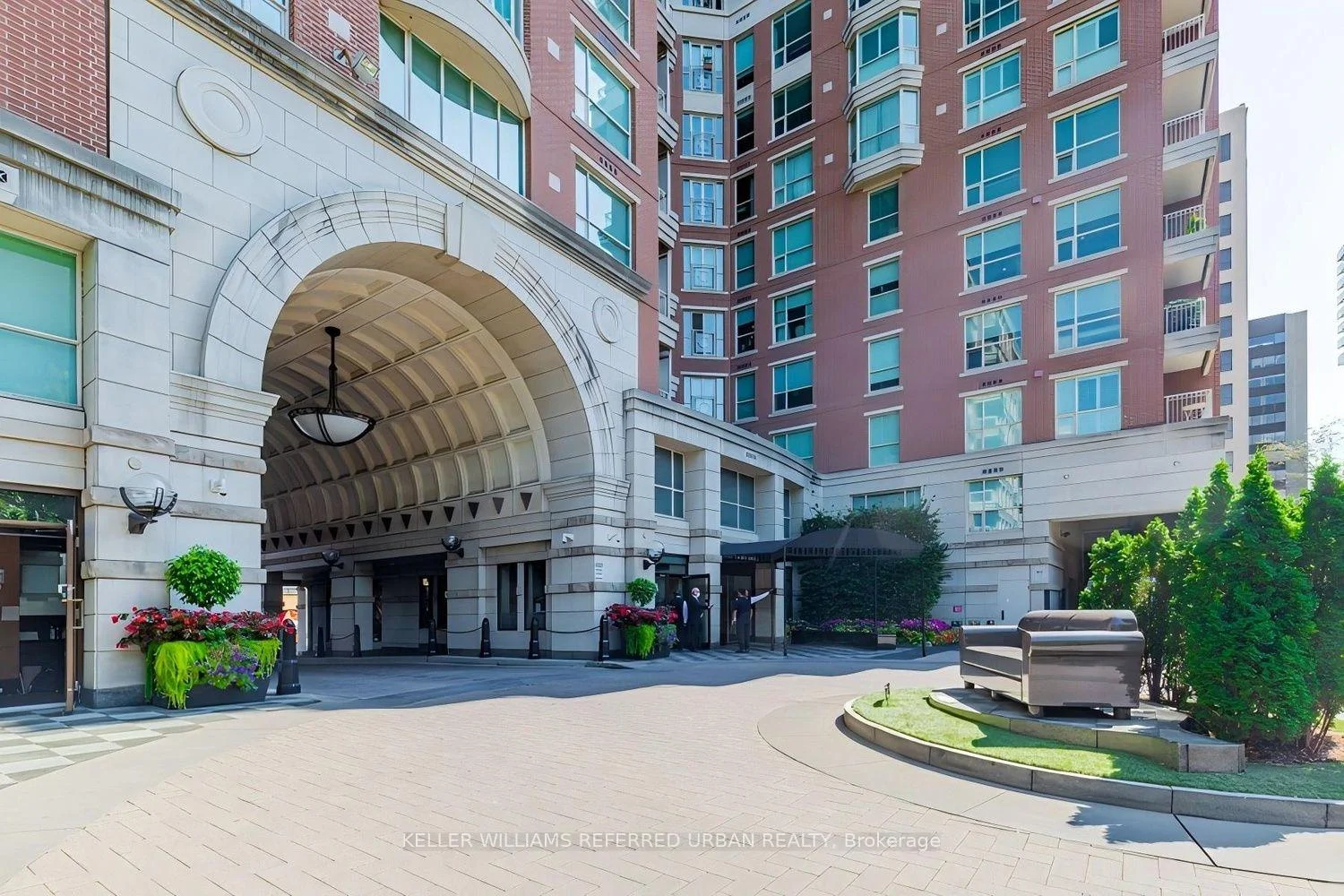 Photo 8 of Unit 1802, 38 Avenue Road, Toronto, The Annex — HOMEH
