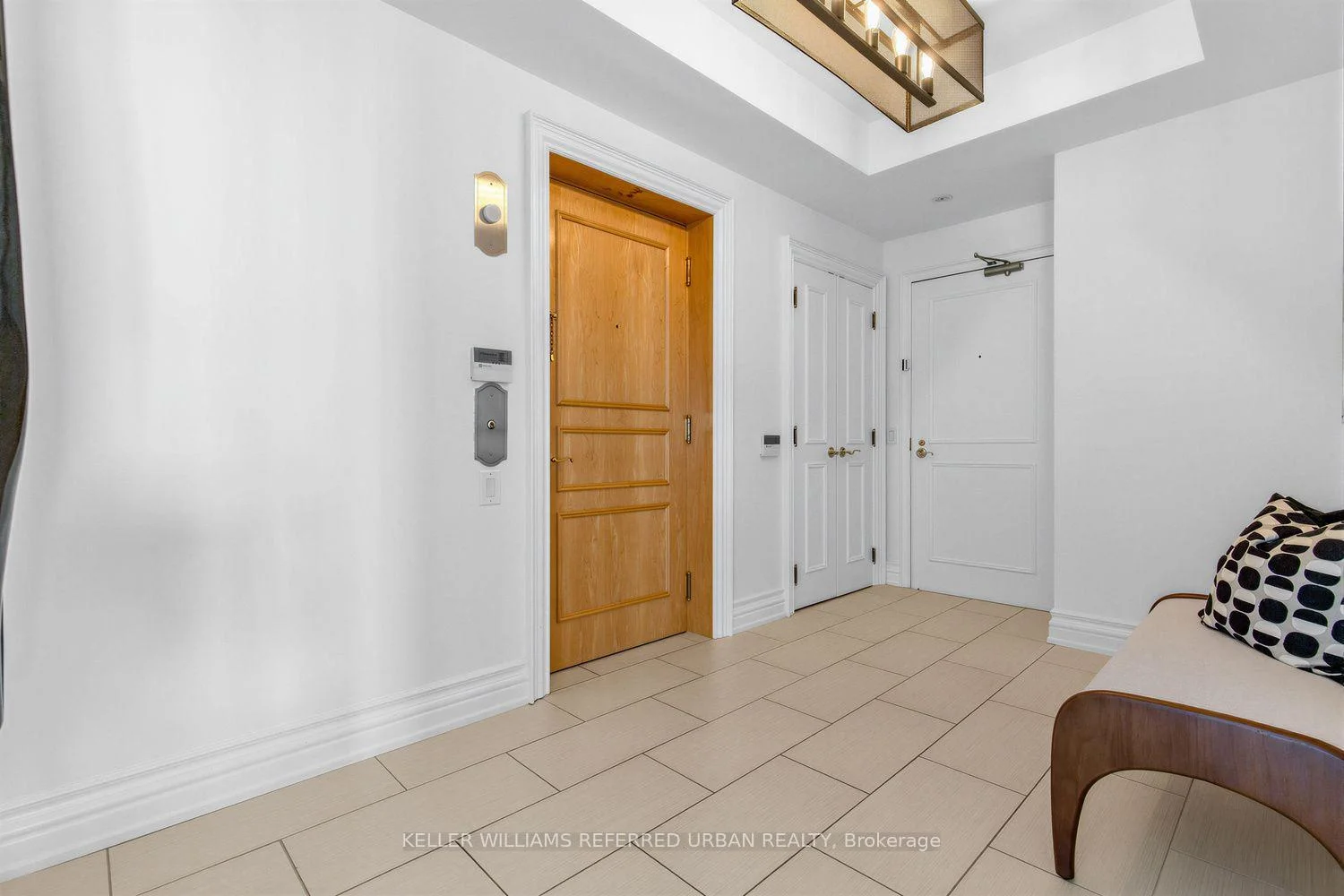 Photo 12 of Unit 1802, 38 Avenue Road, Toronto, The Annex — HOMEH