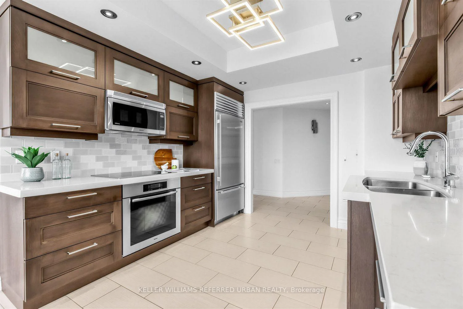 Photo 20 of Unit 1802, 38 Avenue Road, Toronto, The Annex — HOMEH