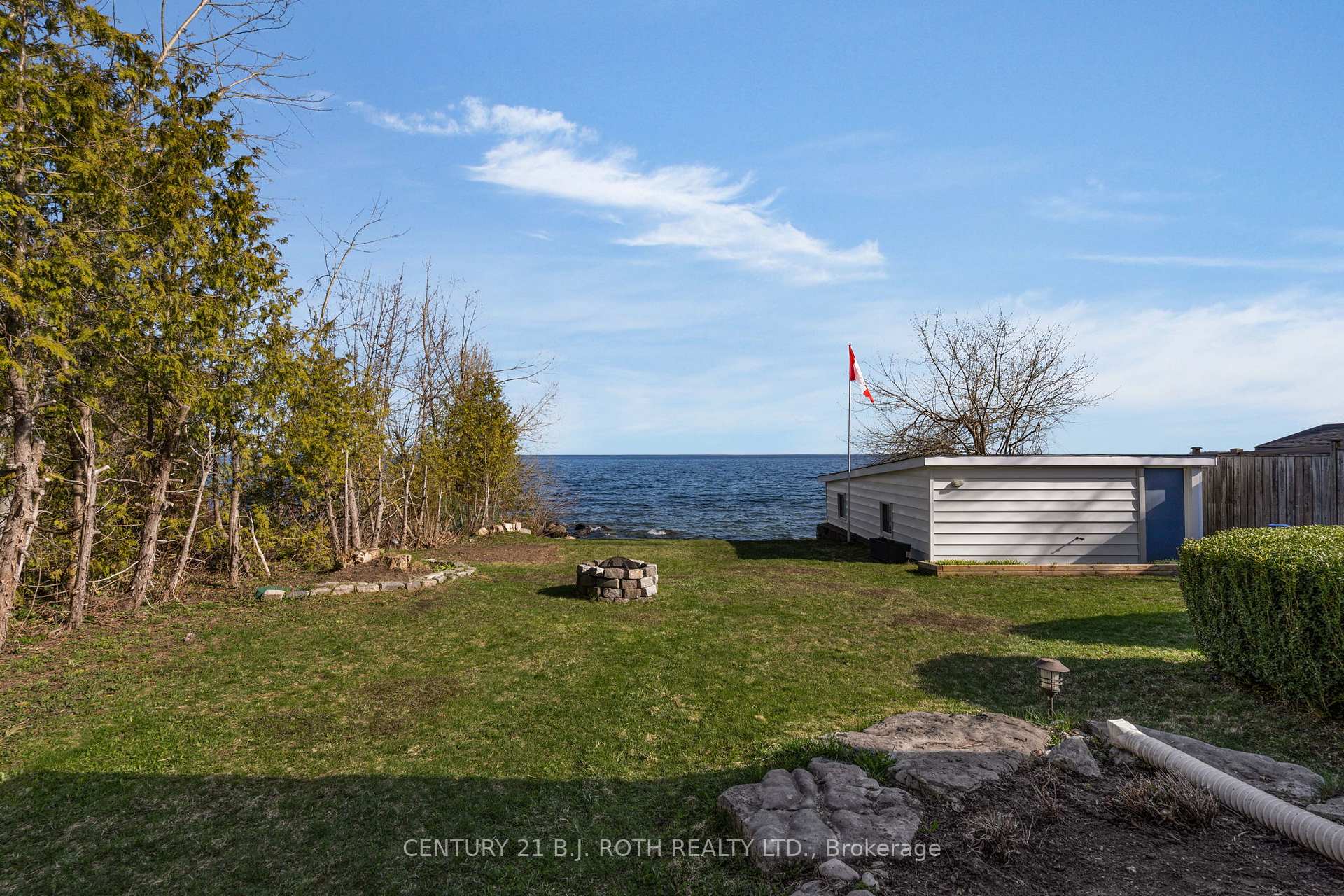 Photo 27 of 49 Lakeshore Road E, Oro-Medonte, Rural Oro-Medonte — HOMEH