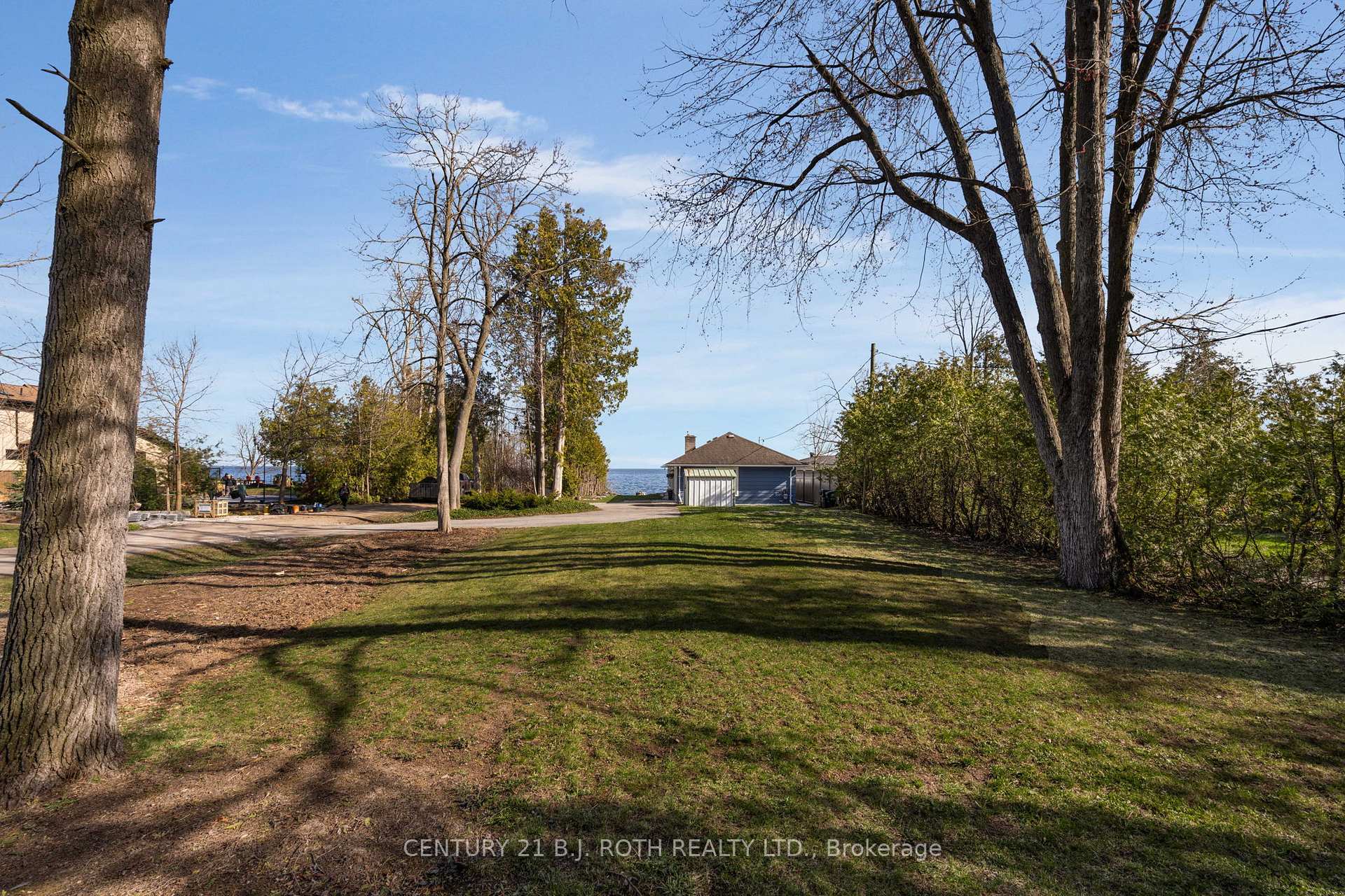 Photo 29 of 49 Lakeshore Road E, Oro-Medonte, Rural Oro-Medonte — HOMEH