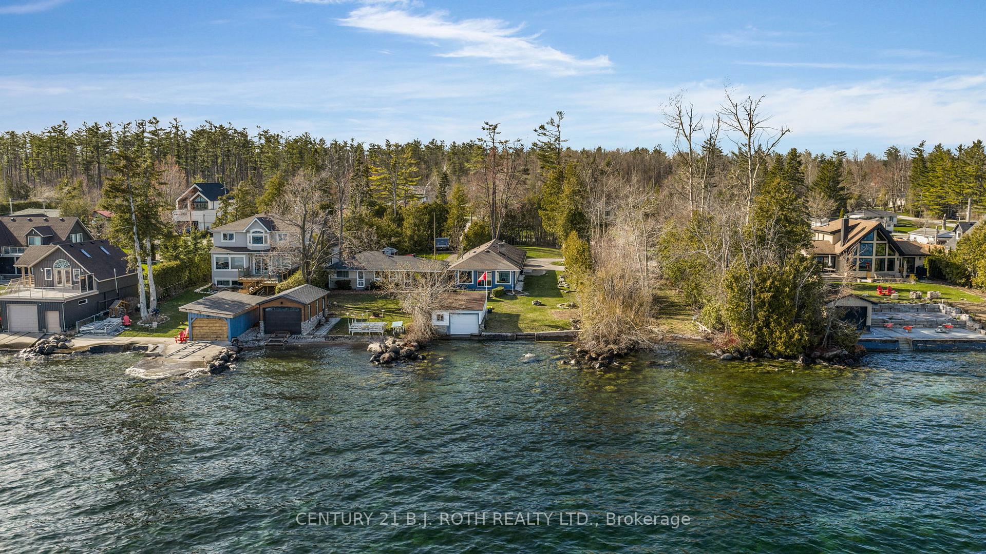 Photo 30 of 49 Lakeshore Road E, Oro-Medonte, Rural Oro-Medonte — HOMEH