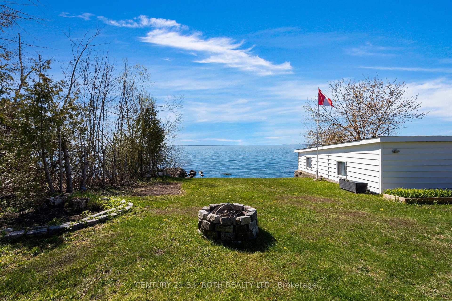 Photo 31 of 49 Lakeshore Road E, Oro-Medonte, Rural Oro-Medonte — HOMEH