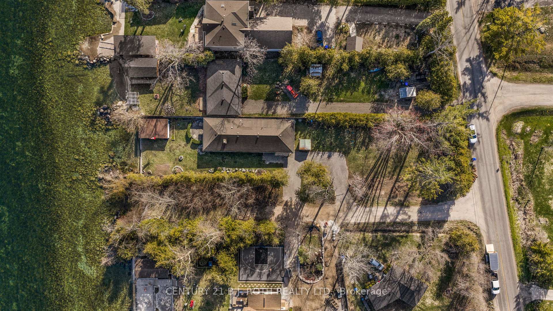 Photo 33 of 49 Lakeshore Road E, Oro-Medonte, Rural Oro-Medonte — HOMEH