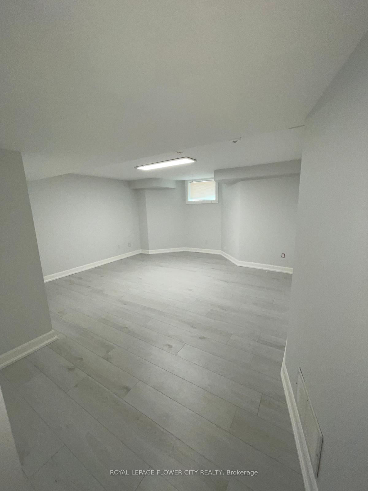 Photo of Unit Lwr Lvl, 18 Reuben Avenue