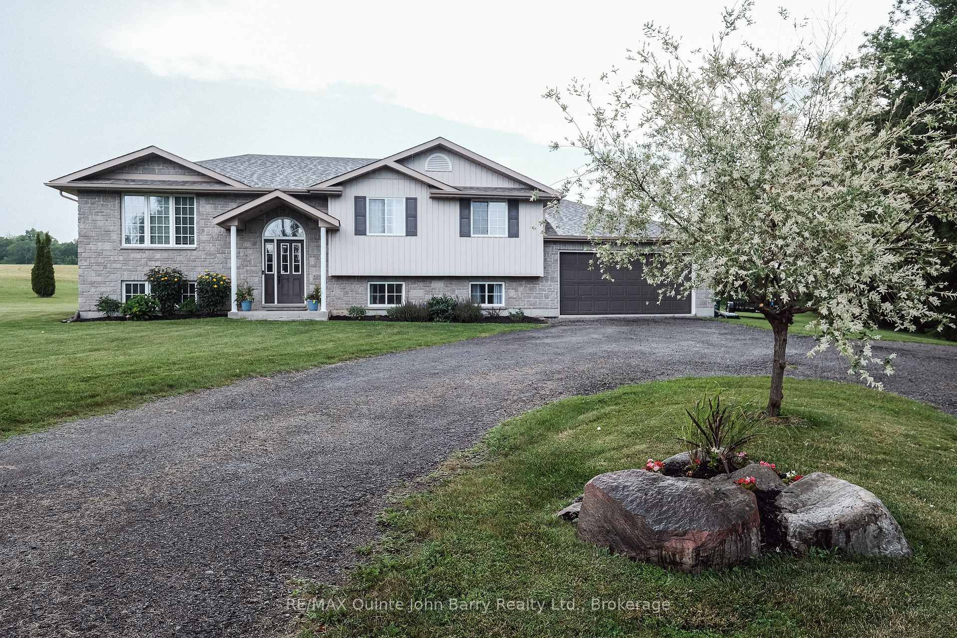 Photo 4 of 16566 Highway 2, Quinte West, Murray Ward — HOMEH