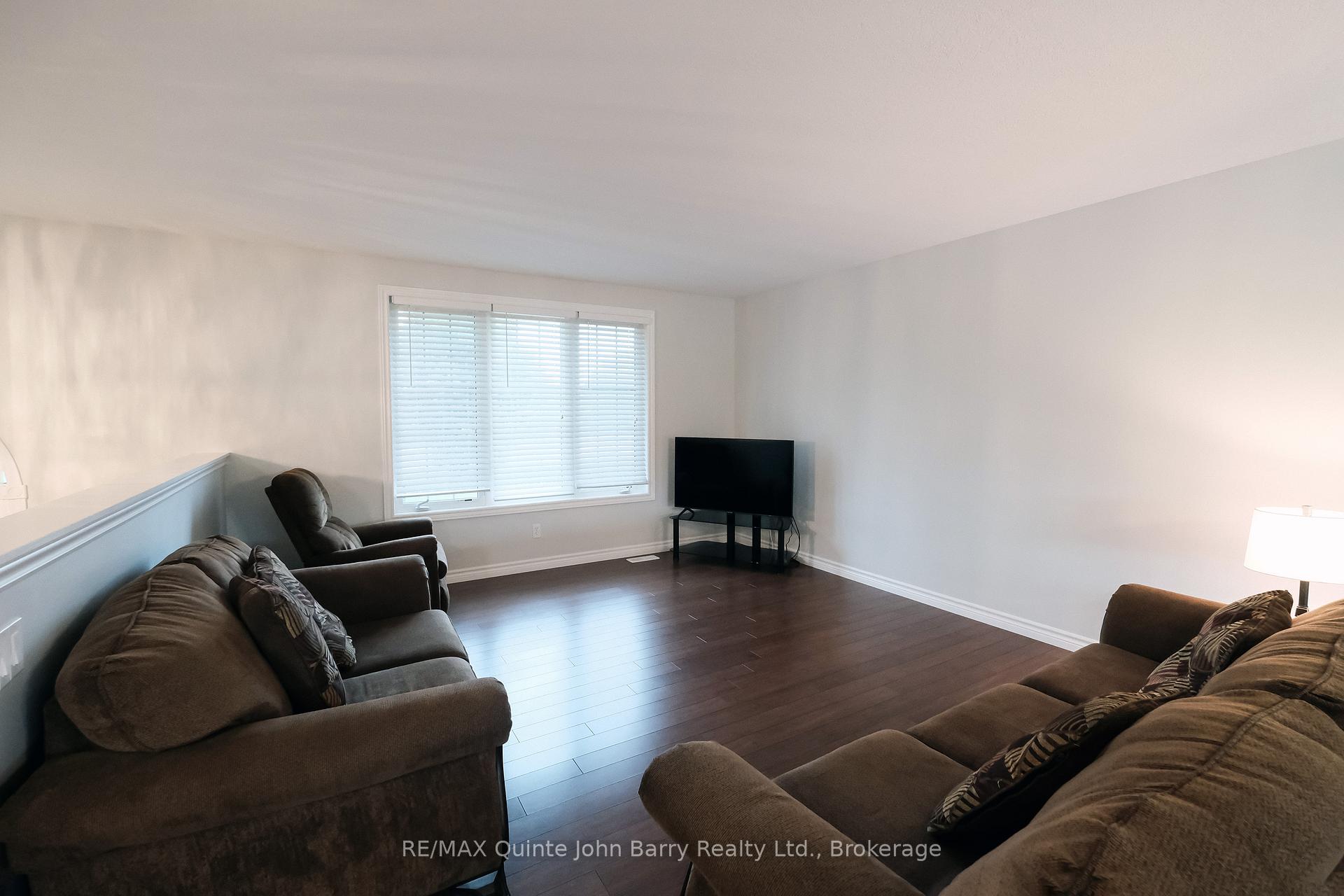 Photo 10 of 16566 Highway 2, Quinte West, Murray Ward — HOMEH