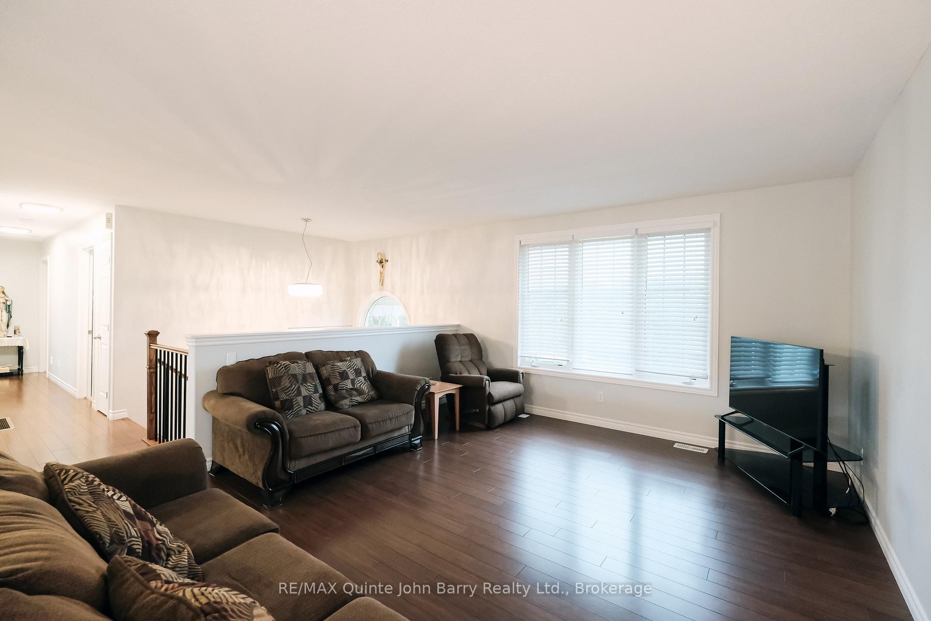 Photo 12 of 16566 Highway 2, Quinte West, Murray Ward — HOMEH
