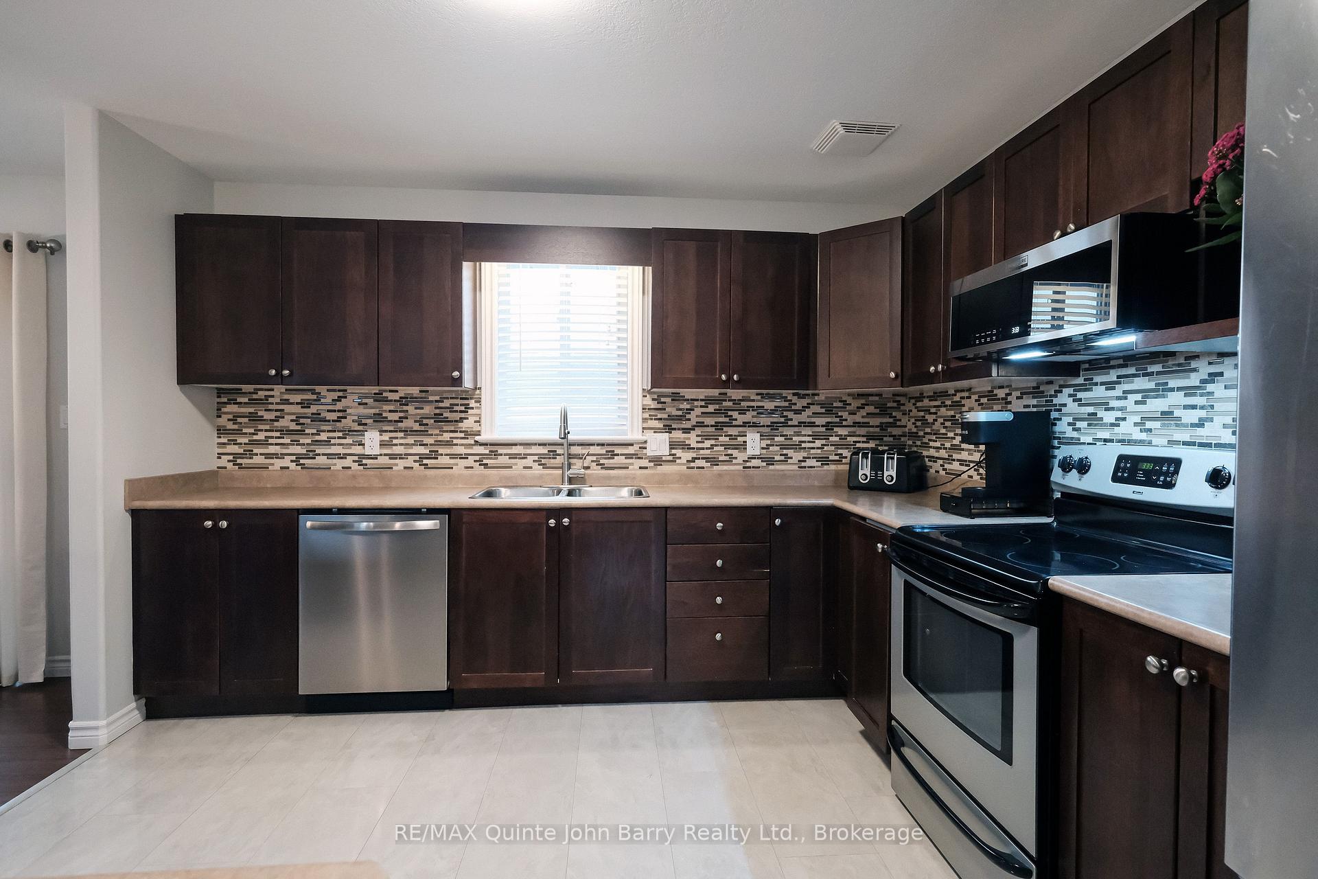 Photo 18 of 16566 Highway 2, Quinte West, Murray Ward — HOMEH