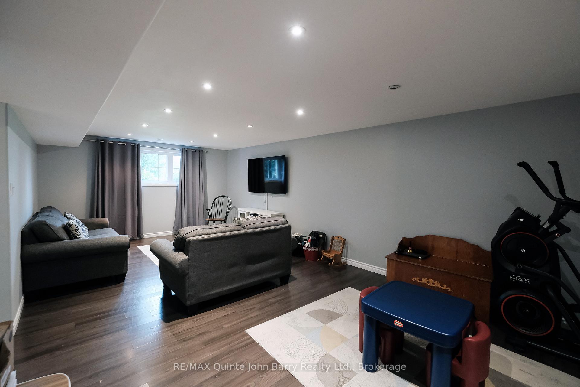 Photo 32 of 16566 Highway 2, Quinte West, Murray Ward — HOMEH