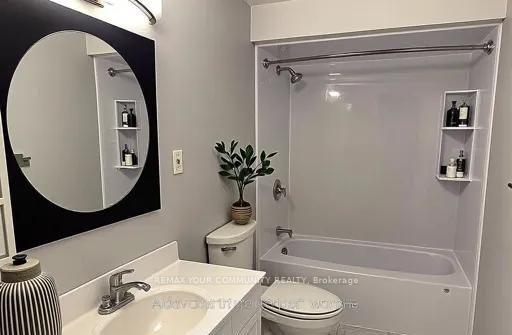 Photo 13 of Unit Lower Level, 88 Pinnacle Trail, Aurora, Bayview Wellington — HOMEH