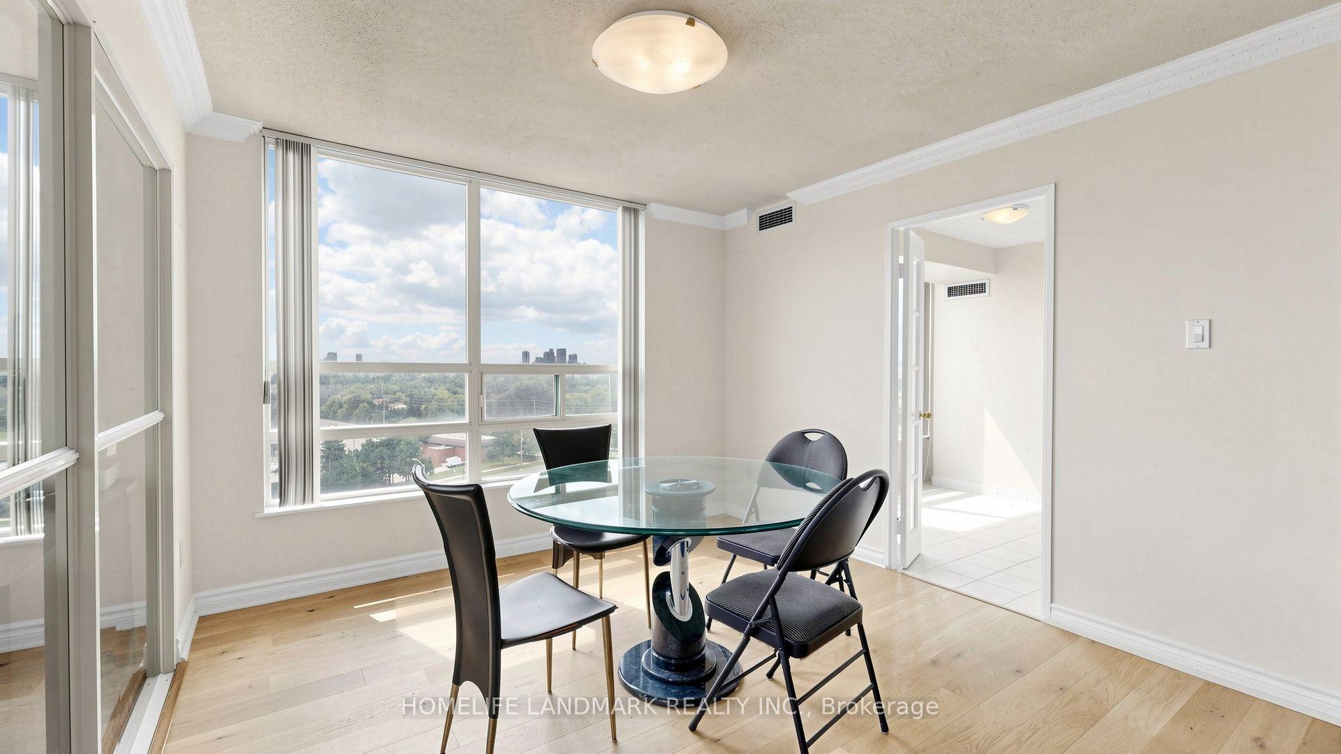 Photo 19 of Unit 913, 7805 Bayview Avenue, Markham, Aileen-Willowbrook — HOMEH