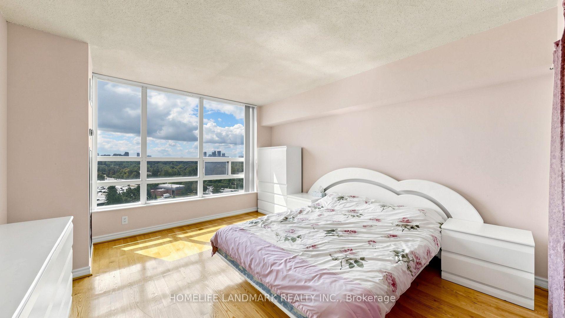 Photo 25 of Unit 913, 7805 Bayview Avenue, Markham, Aileen-Willowbrook — HOMEH