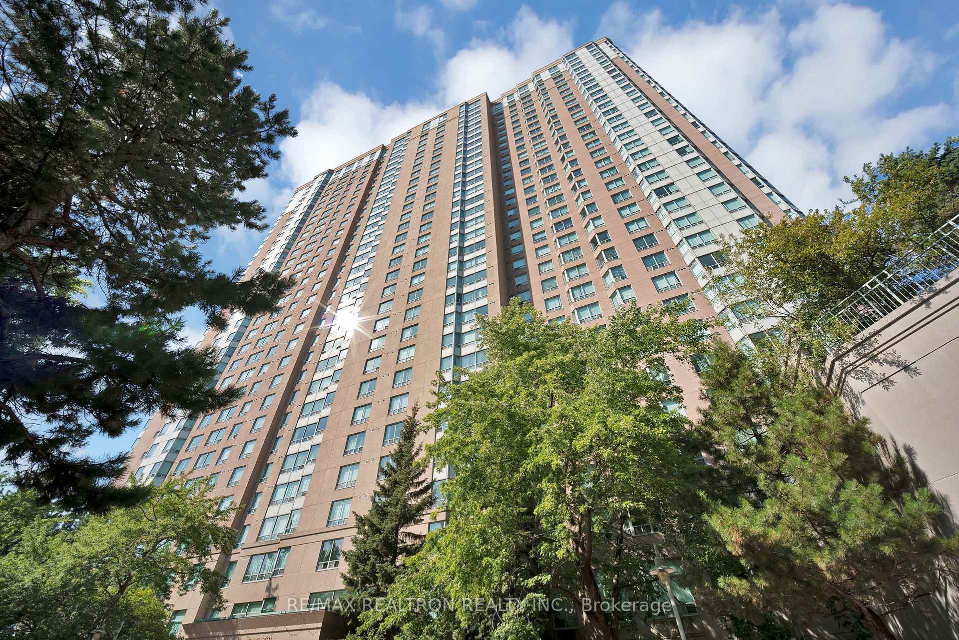 Photo 1 of Unit 738, 68 Corporate Drive, Scarborough, Woburn — HOMEH
