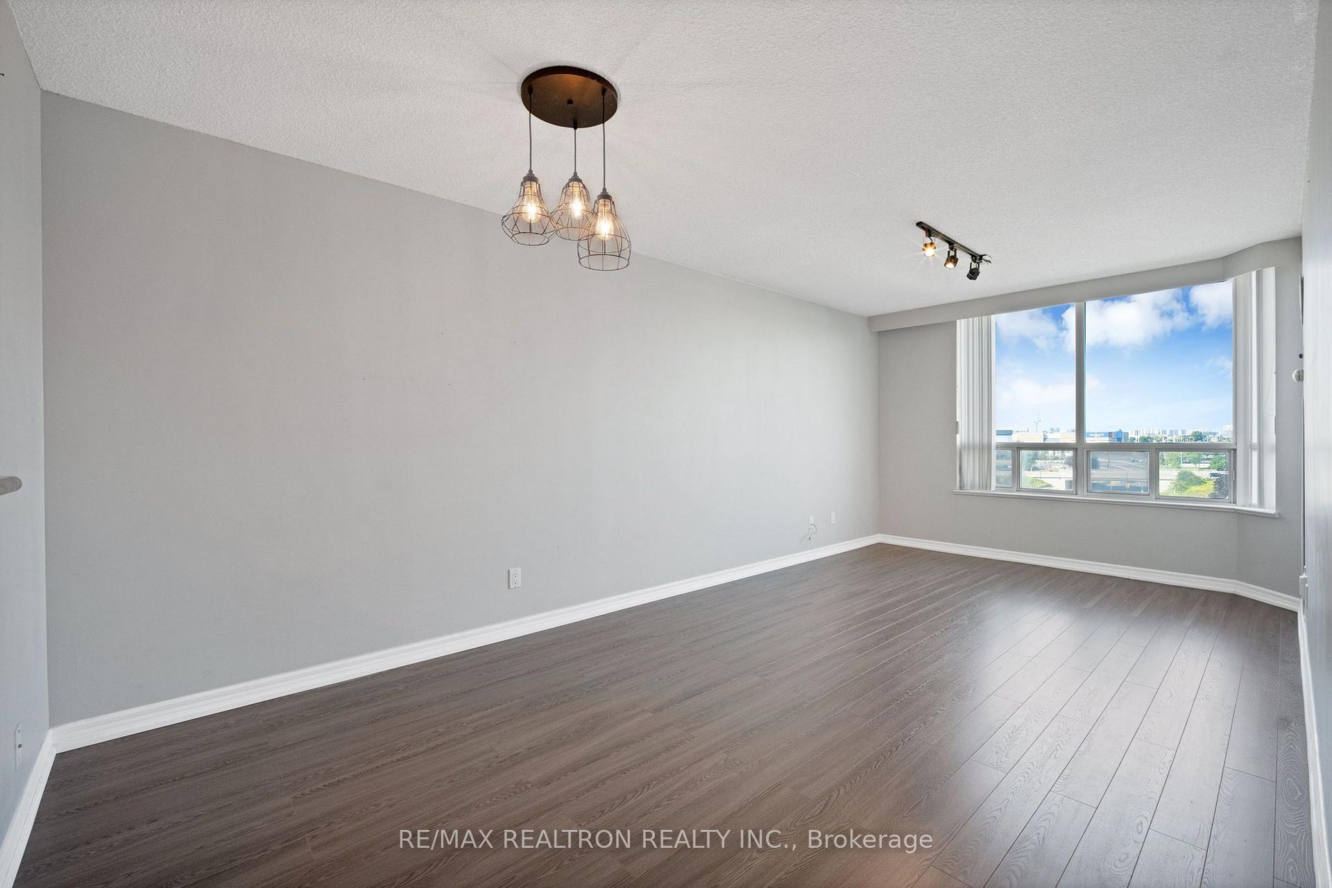 Photo 10 of Unit 738, 68 Corporate Drive, Scarborough, Woburn — HOMEH
