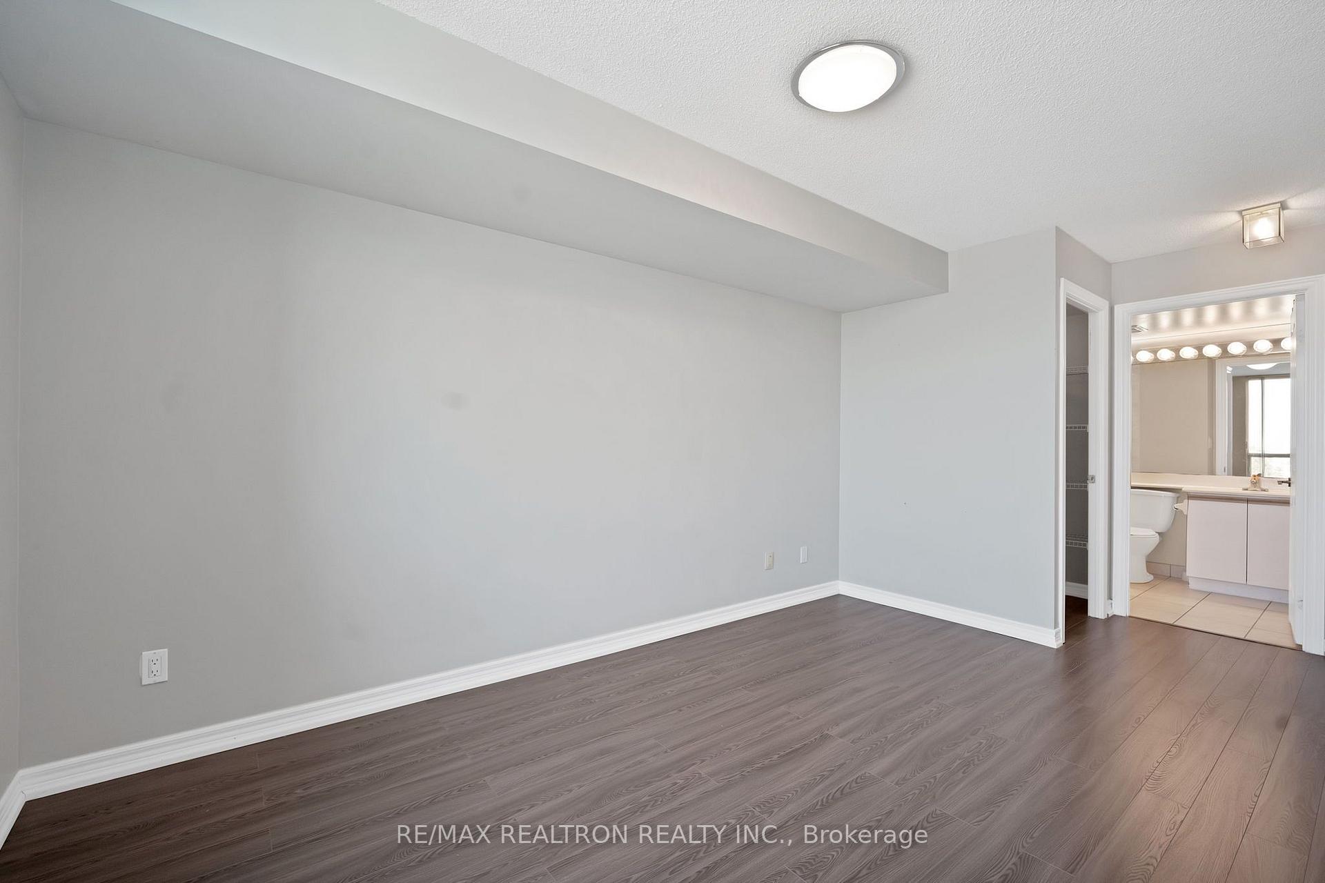 Photo 16 of Unit 738, 68 Corporate Drive, Scarborough, Woburn — HOMEH