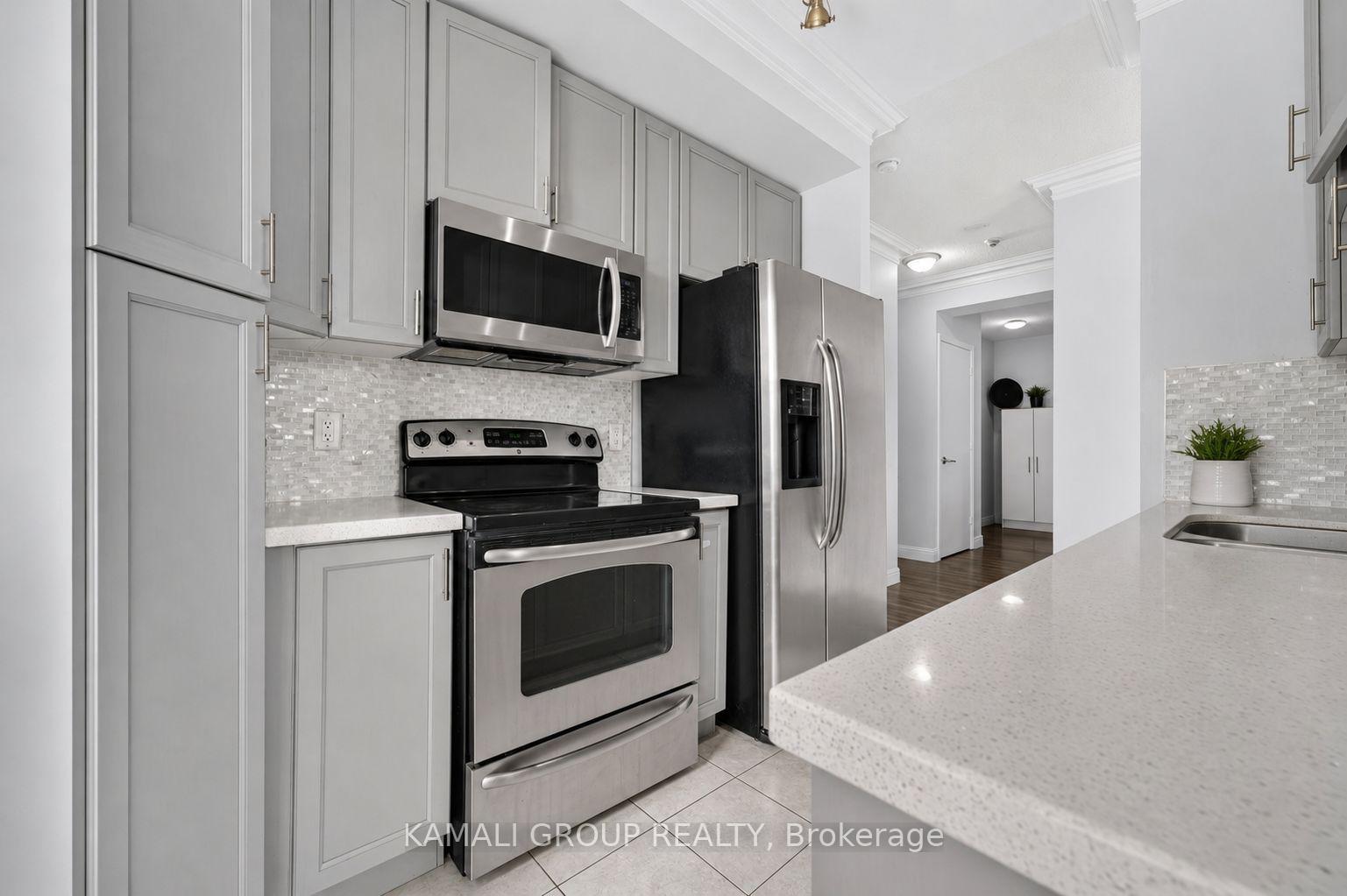 Photo 8 of Unit 310, 60 Byng Avenue, North York, Willowdale East — HOMEH