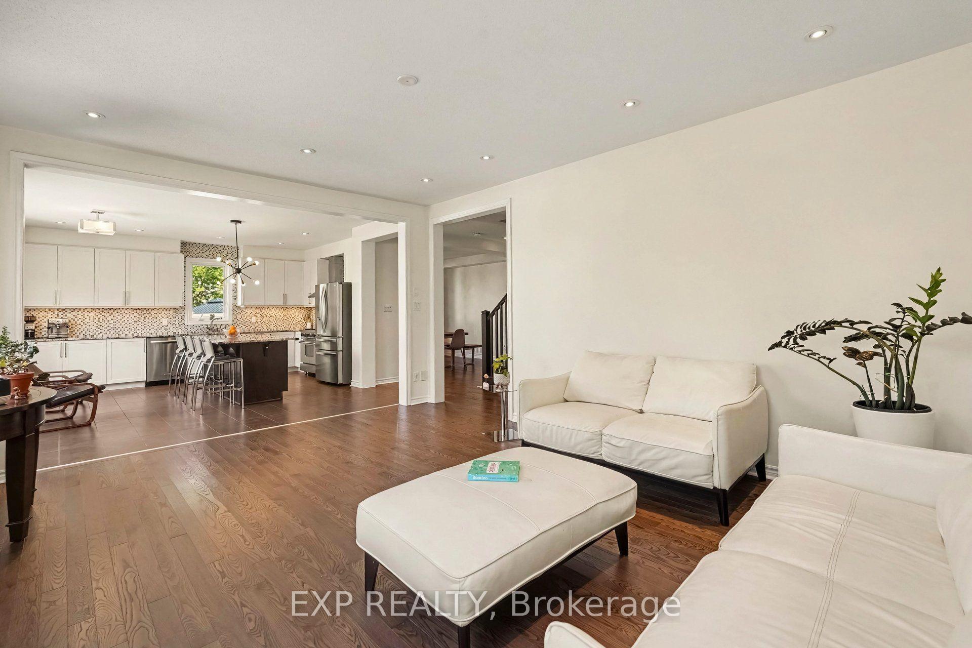 Photo 10 of 39 Pondhawk Way, Ottawa, Barrhaven - Half Moon Bay — HOMEH