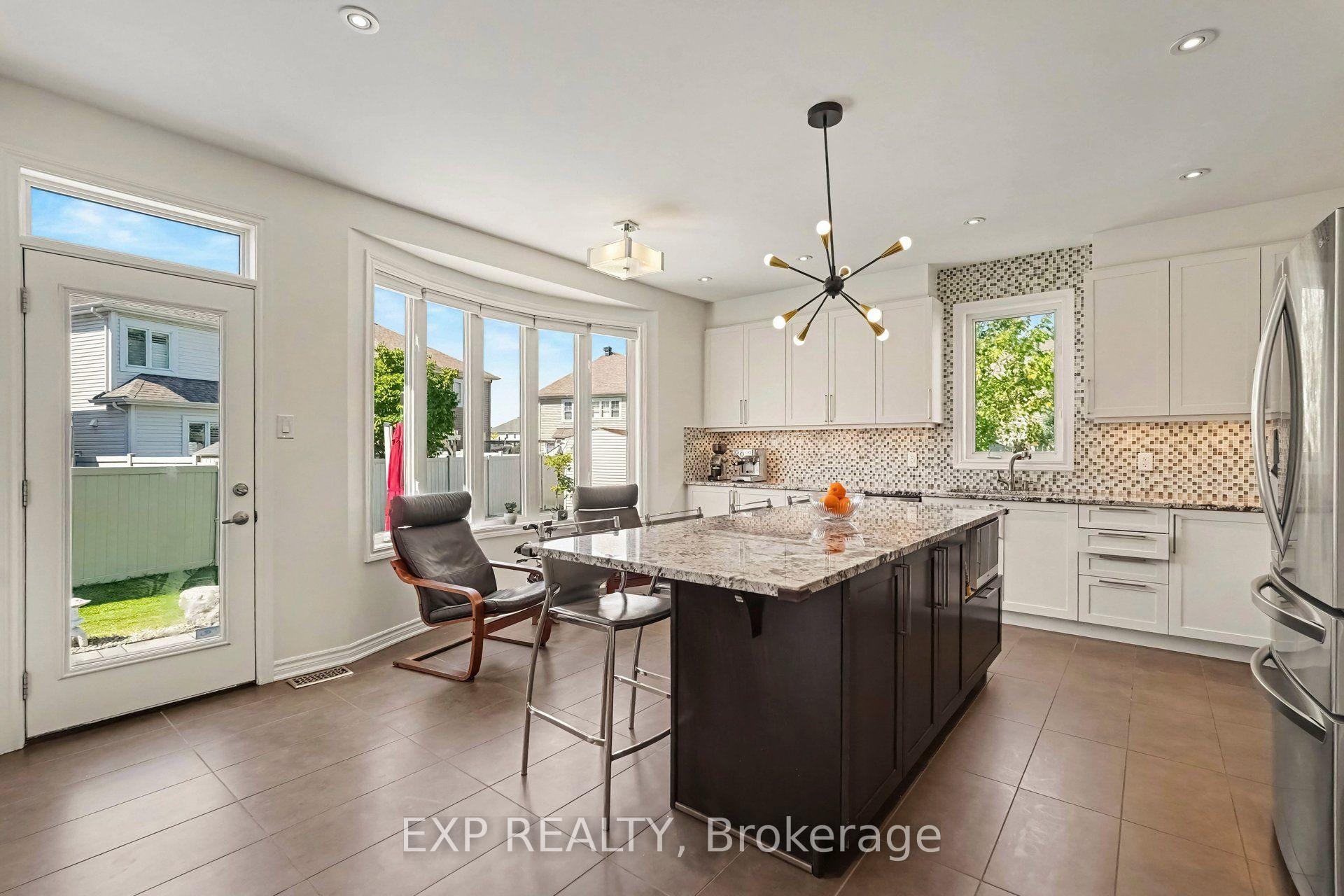 Photo 18 of 39 Pondhawk Way, Ottawa, Barrhaven - Half Moon Bay — HOMEH