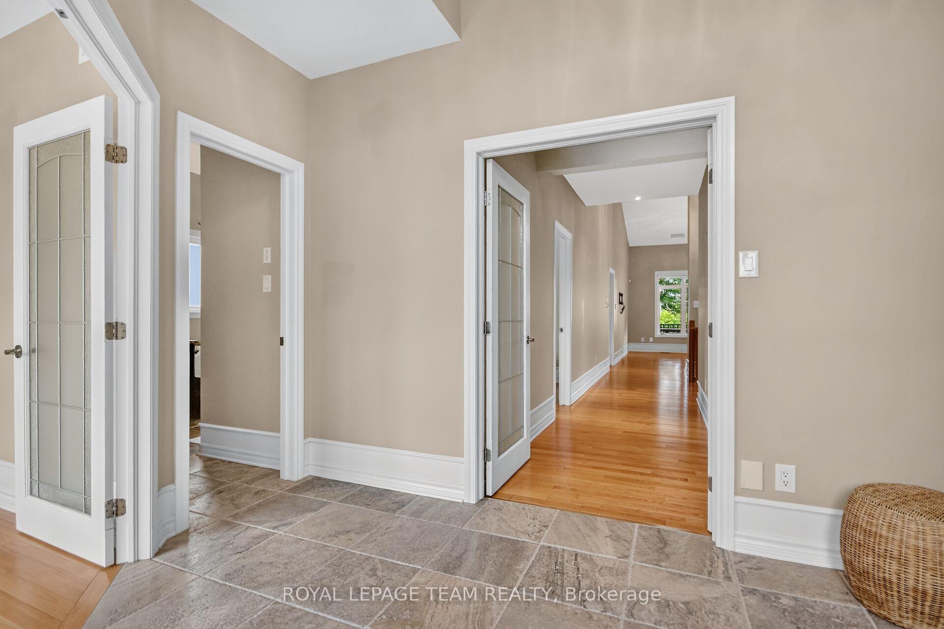 Photo 6 of 201 Trailgate Street, Ottawa, Riverside South/Gloucester Glen — HOMEH