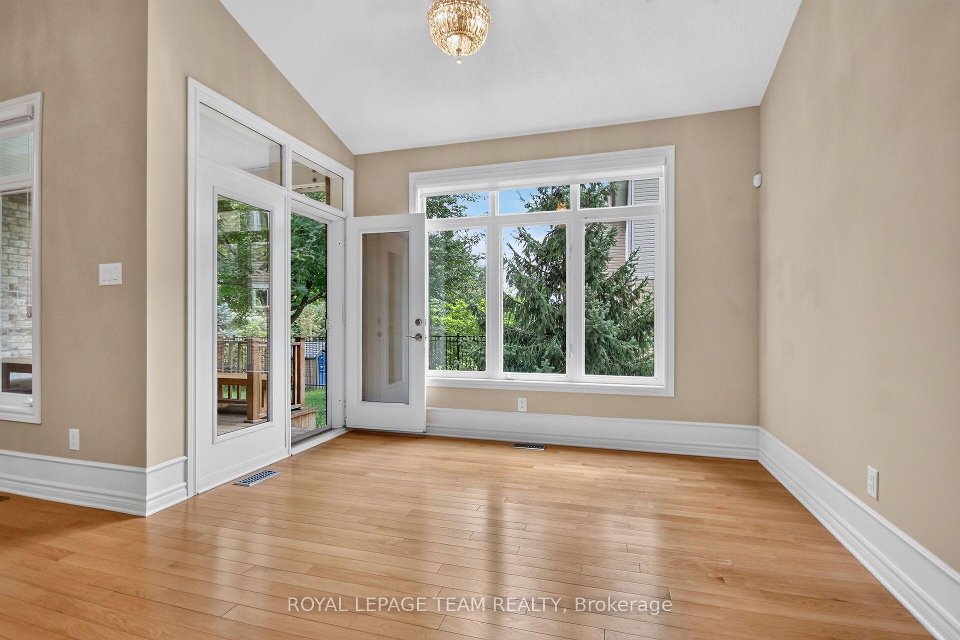 Photo 16 of 201 Trailgate Street, Ottawa, Riverside South/Gloucester Glen — HOMEH
