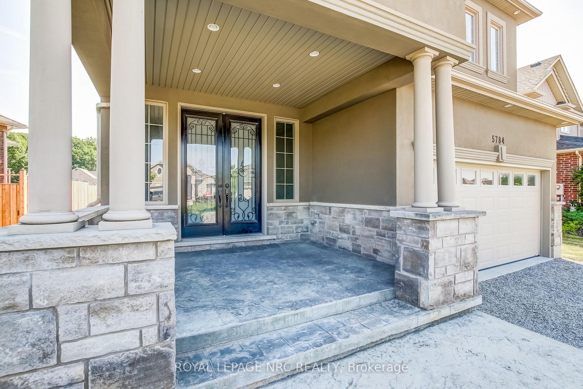Photo 2 of 5784 Ironwood Street, Niagara Falls, Forestview — HOMEH