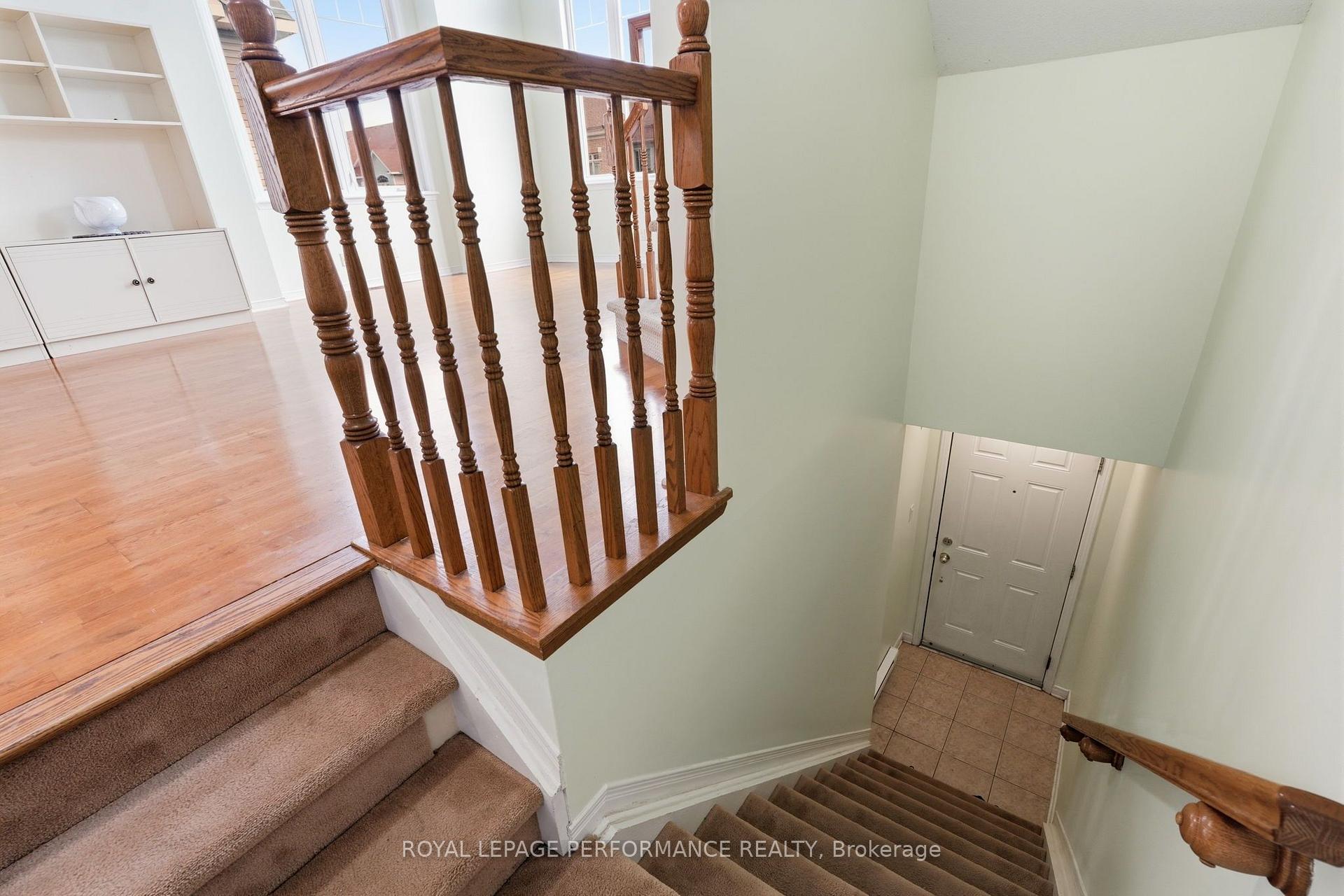 Photo 4 of Unit 8, 568 Reardon Private, Ottawa, Heron Gate/Industrial Park — HOMEH