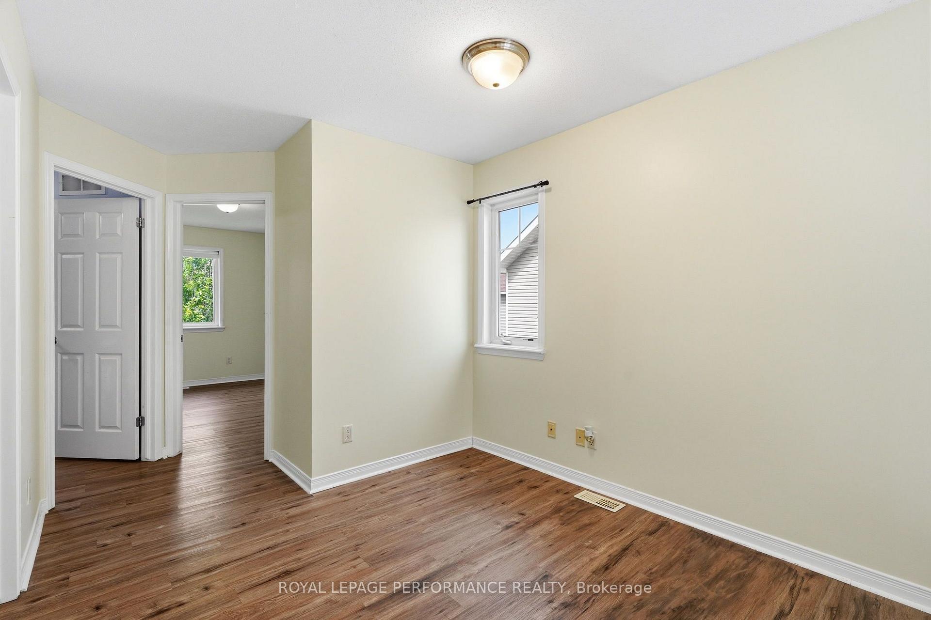 Photo 18 of Unit 8, 568 Reardon Private, Ottawa, Heron Gate/Industrial Park — HOMEH