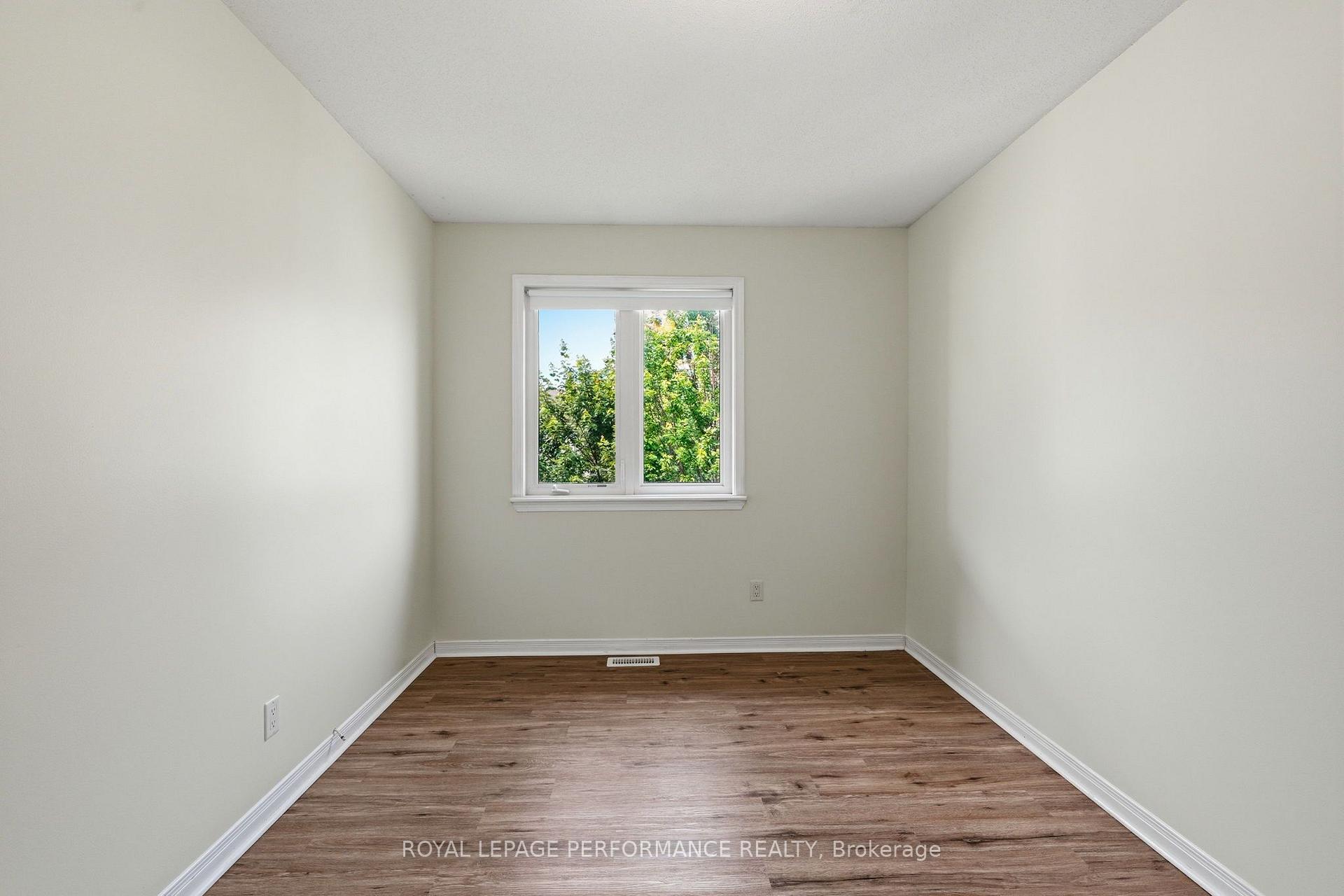 Photo 20 of Unit 8, 568 Reardon Private, Ottawa, Heron Gate/Industrial Park — HOMEH