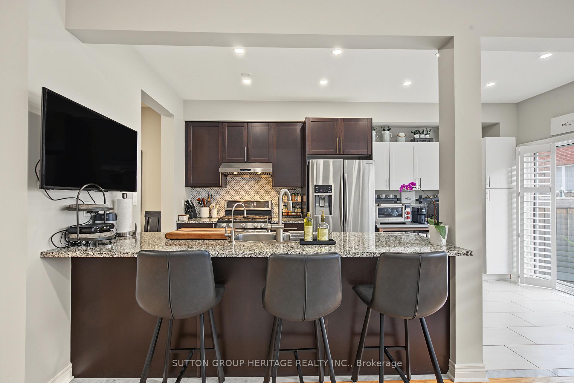 Photo 6 of 15 Clarinet Lane, Whitchurch-Stouffville, Stouffville — HOMEH
