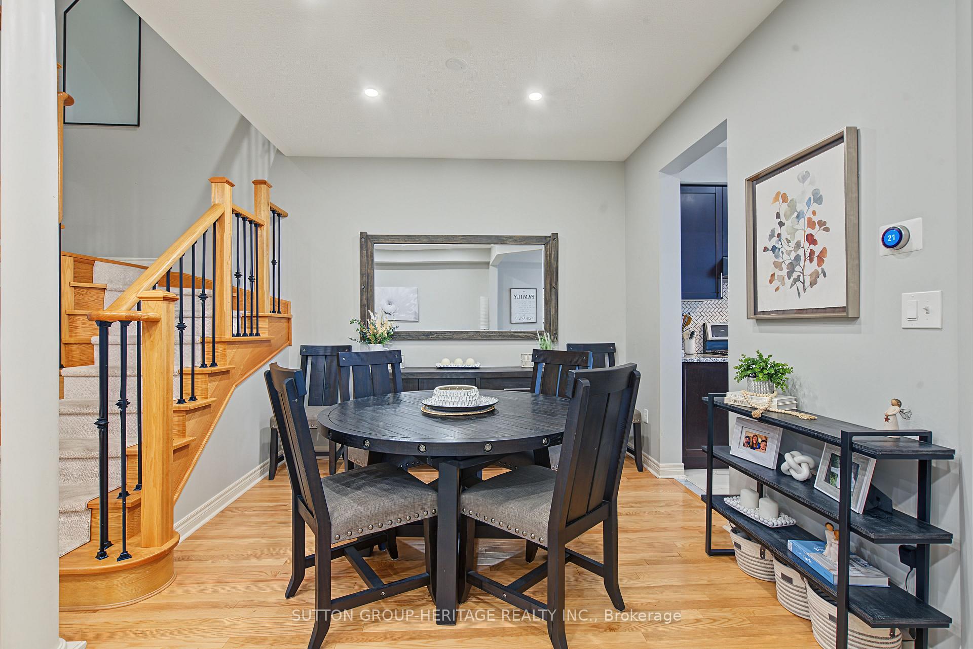 Photo 4 of 15 Clarinet Lane, Whitchurch-Stouffville, Stouffville — HOMEH