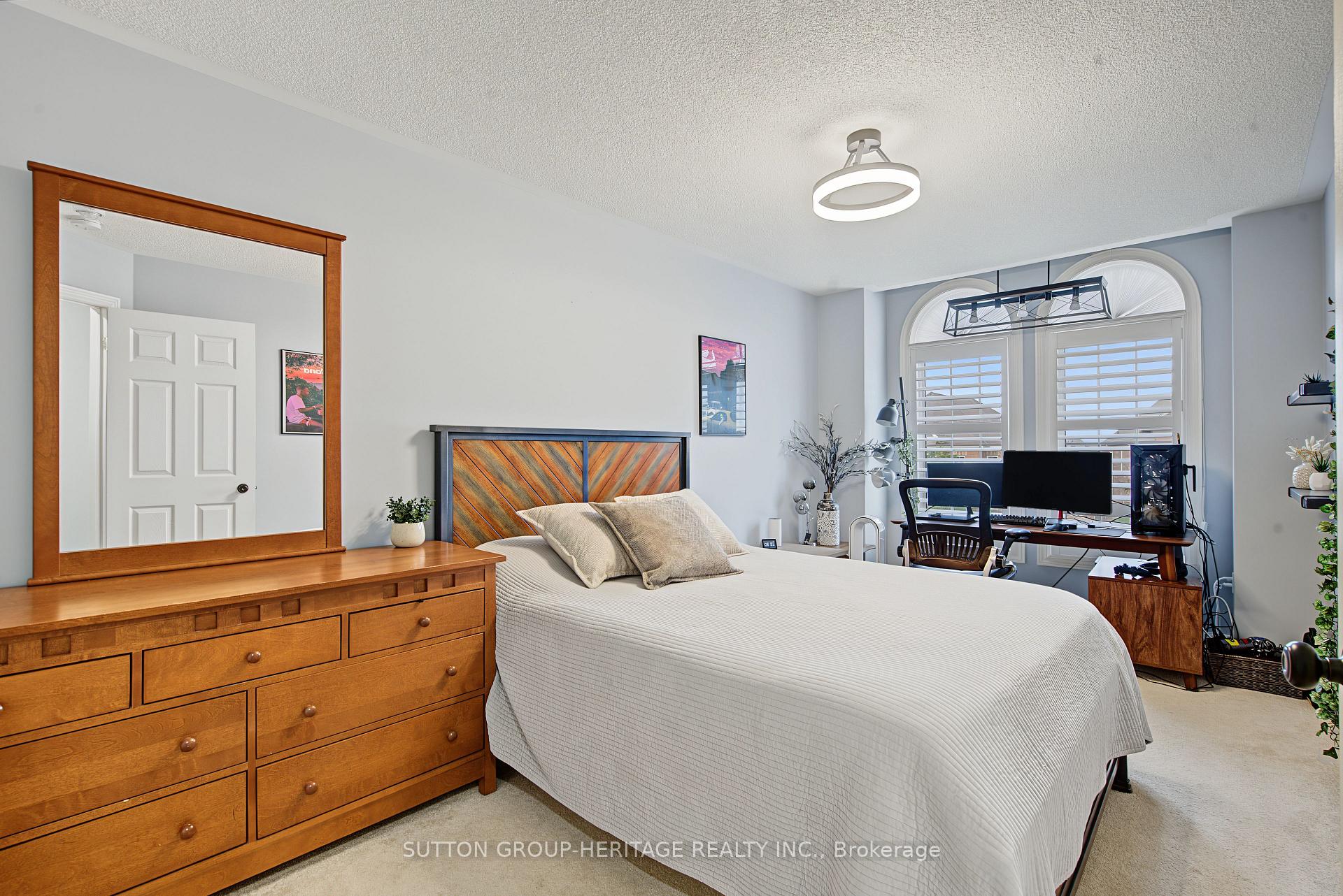 Photo 11 of 15 Clarinet Lane, Whitchurch-Stouffville, Stouffville — HOMEH