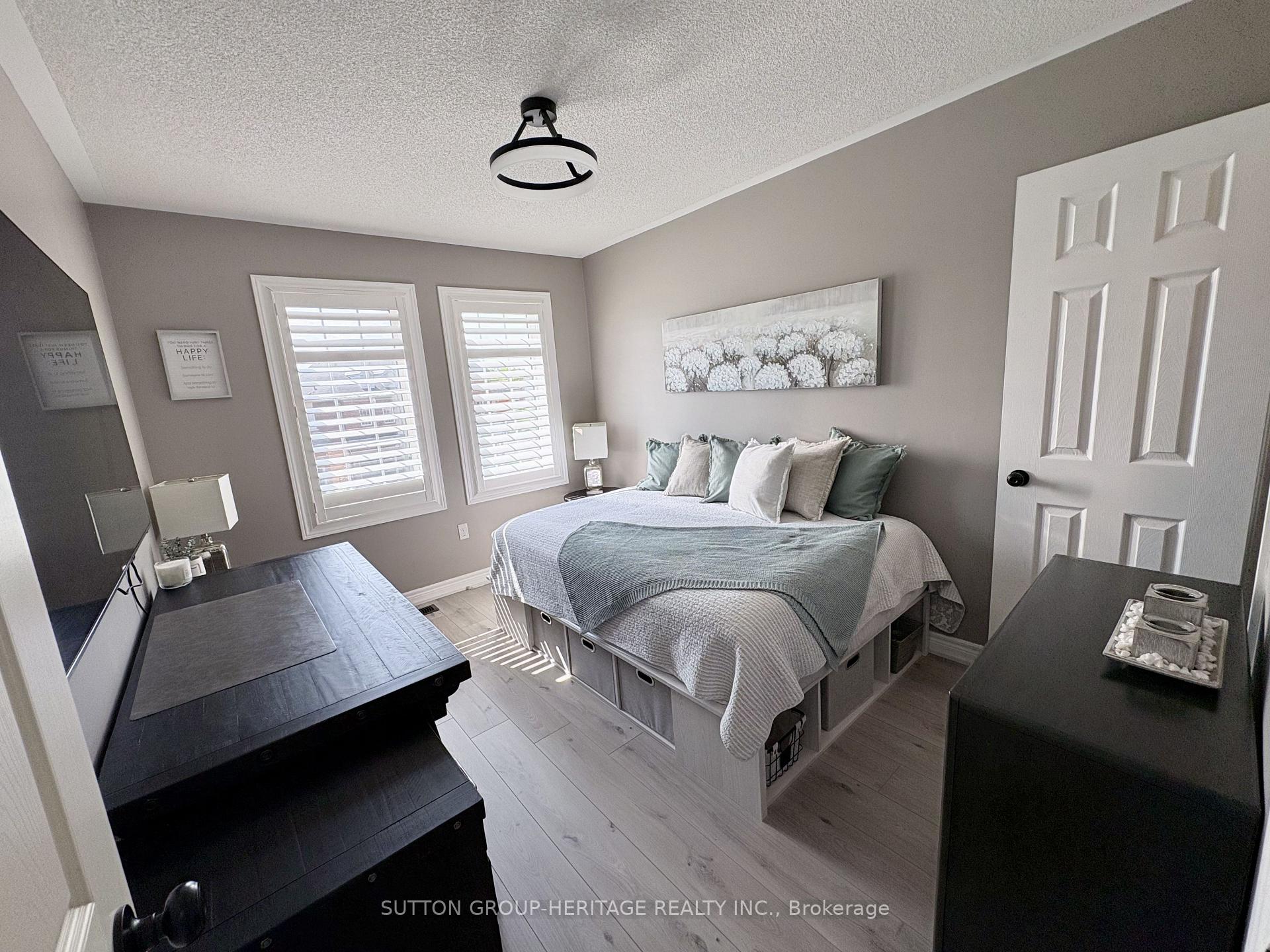 Photo 10 of 15 Clarinet Lane, Whitchurch-Stouffville, Stouffville — HOMEH